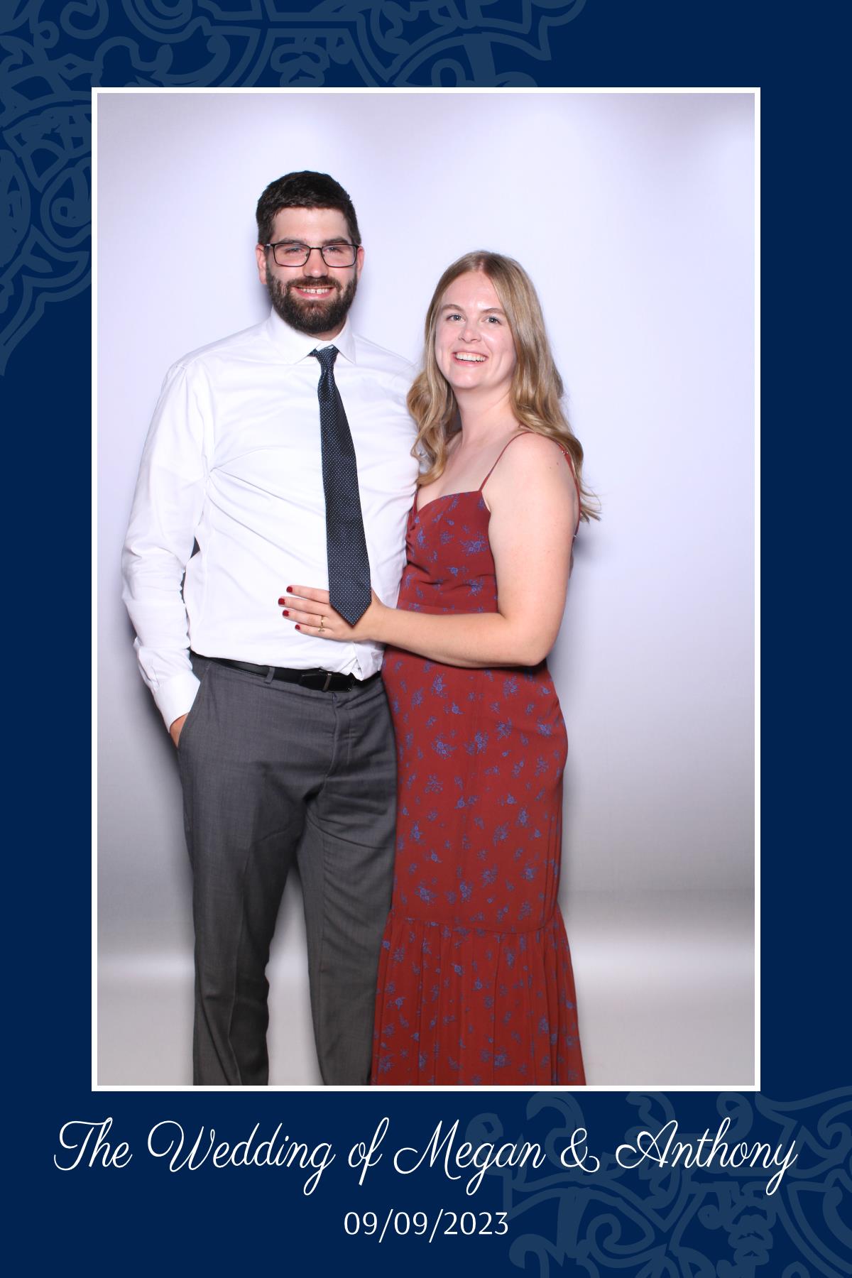 Megan & Anthony | View more photos from the event at gallery.myselfiemirror.ca/u/romanmyselfiemirrorca/Megan-Anthony