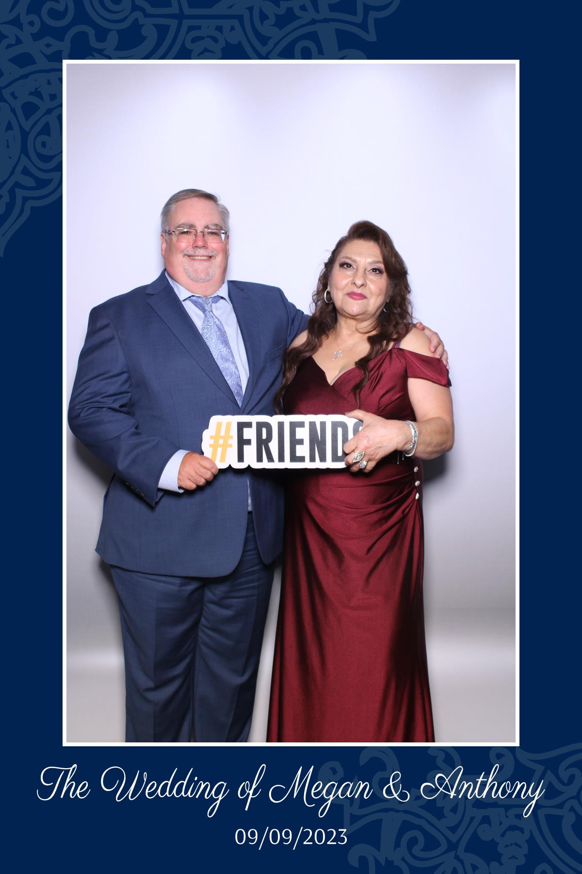 Megan & Anthony | View more photos from the event at gallery.myselfiemirror.ca/u/romanmyselfiemirrorca/Megan-Anthony