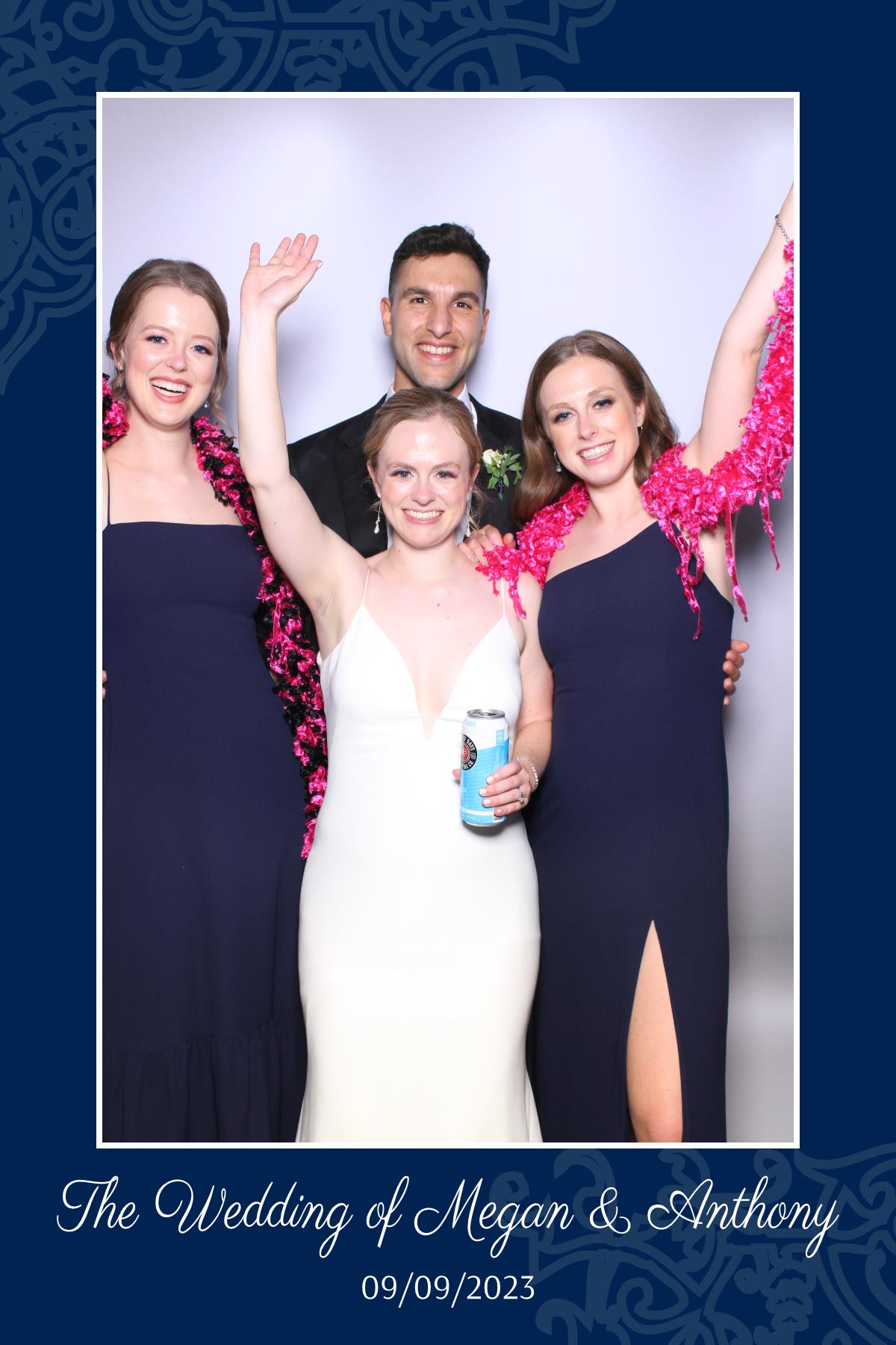 Megan & Anthony | View more photos from the event at gallery.myselfiemirror.ca/u/romanmyselfiemirrorca/Megan-Anthony