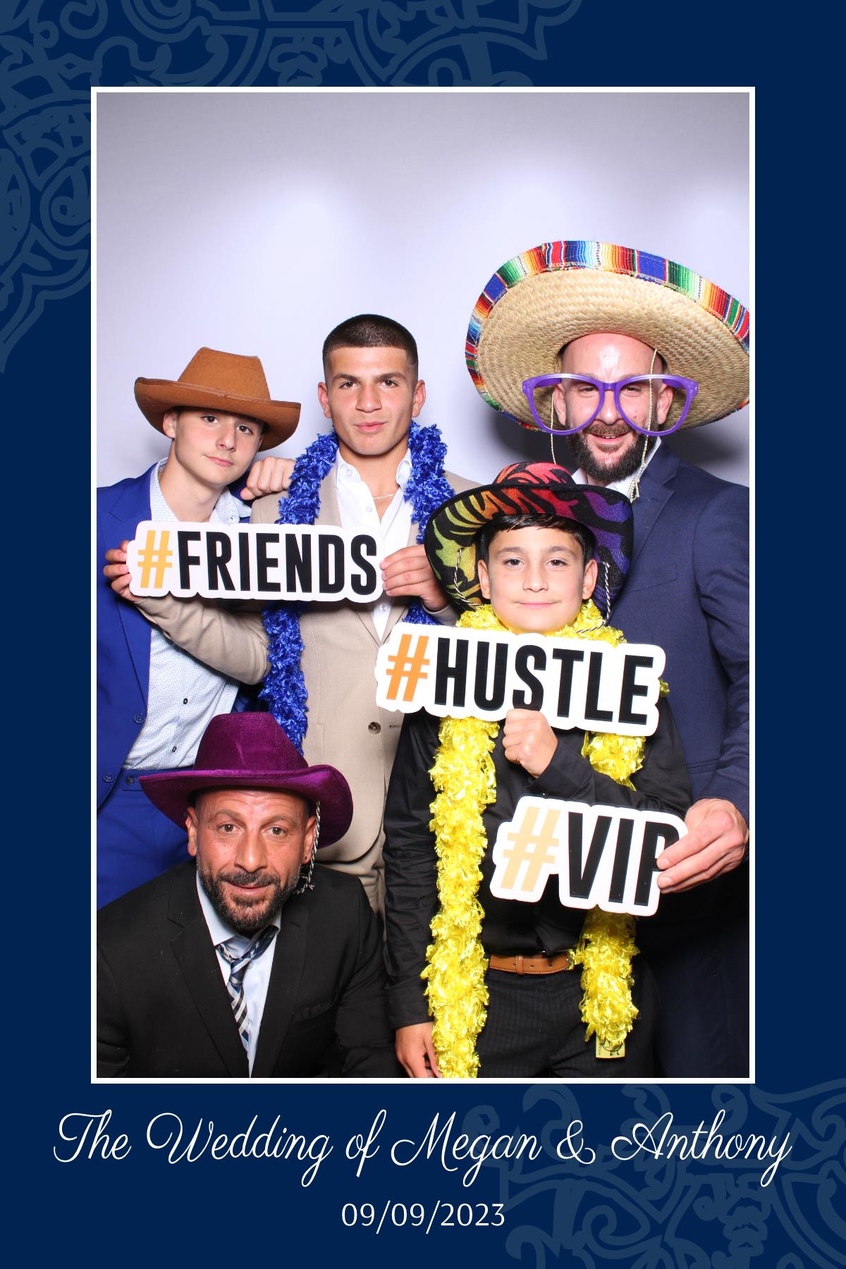 Megan & Anthony | View more photos from the event at gallery.myselfiemirror.ca/u/romanmyselfiemirrorca/Megan-Anthony