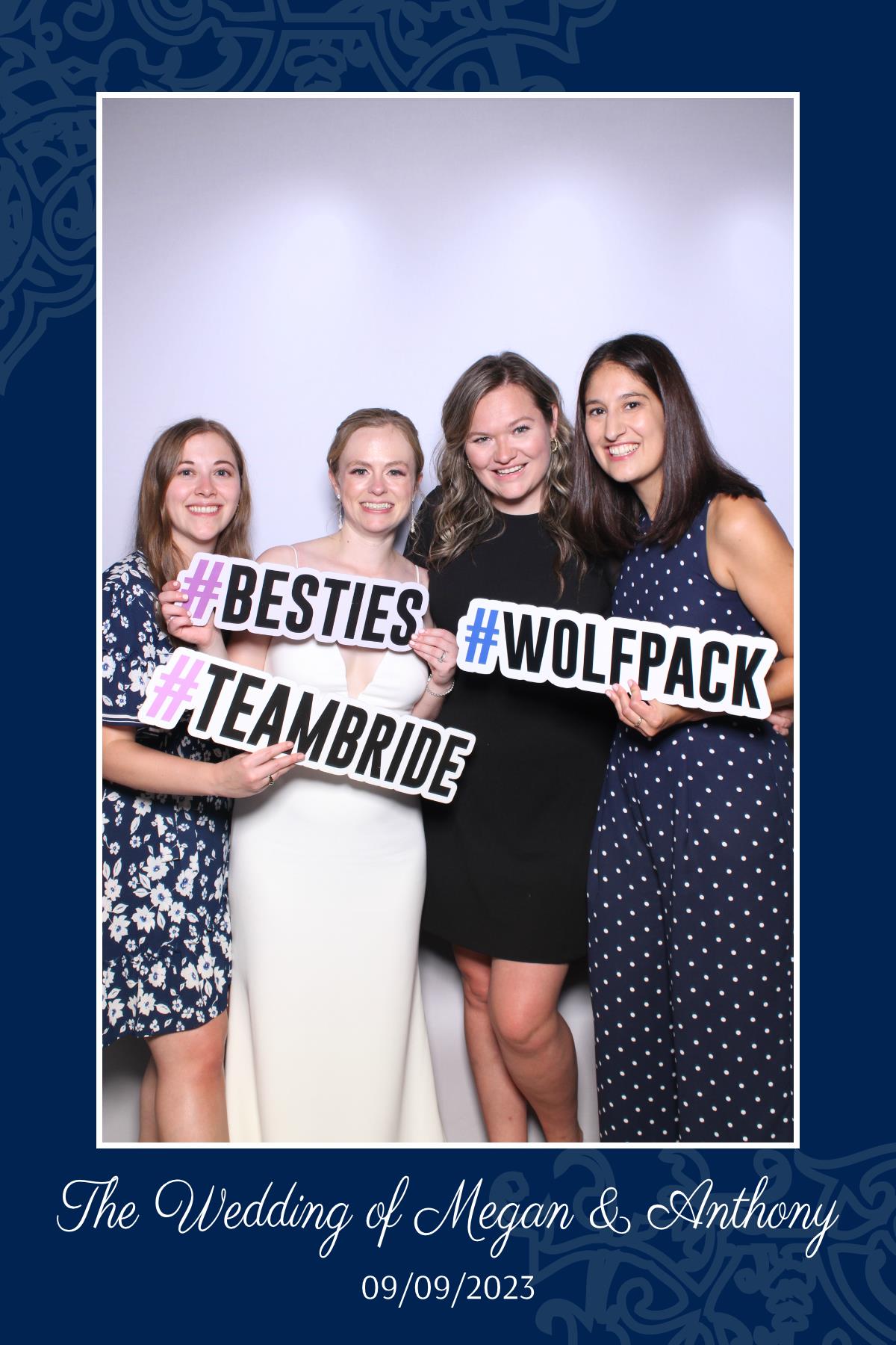 Megan & Anthony | View more photos from the event at gallery.myselfiemirror.ca/u/romanmyselfiemirrorca/Megan-Anthony