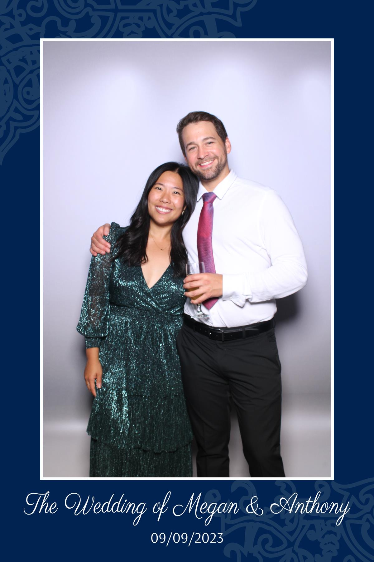 Megan & Anthony | View more photos from the event at gallery.myselfiemirror.ca/u/romanmyselfiemirrorca/Megan-Anthony