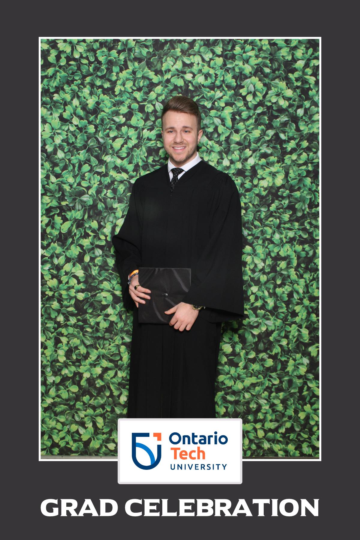 Ontario Tech University Grad Celebration | View more photos from the event at gallery.myselfiemirror.ca/u/romanmyselfiemirrorca/Ontario-Tech-University-Grad-Celebration