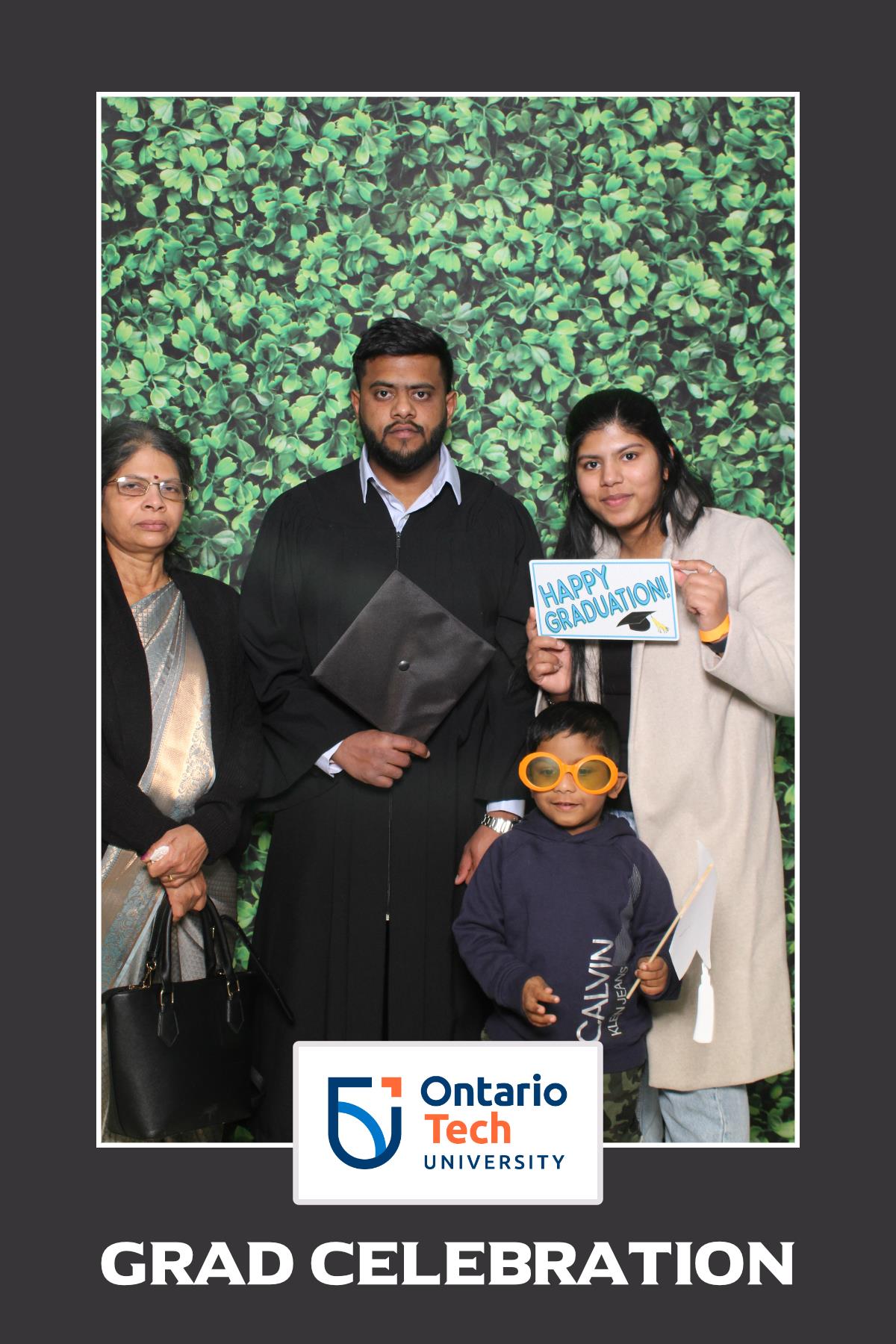 Ontario Tech University Grad Celebration | View more photos from the event at gallery.myselfiemirror.ca/u/romanmyselfiemirrorca/Ontario-Tech-University-Grad-Celebration