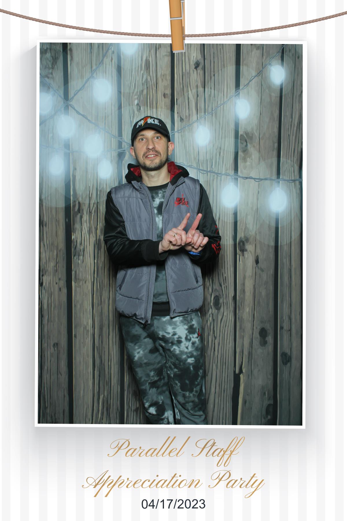 Parallel Staff Appreciation Party | View more photos from the event at gallery.myselfiemirror.ca/u/romanmyselfiemirrorca/Parallel-Staff-Appreciation-Party