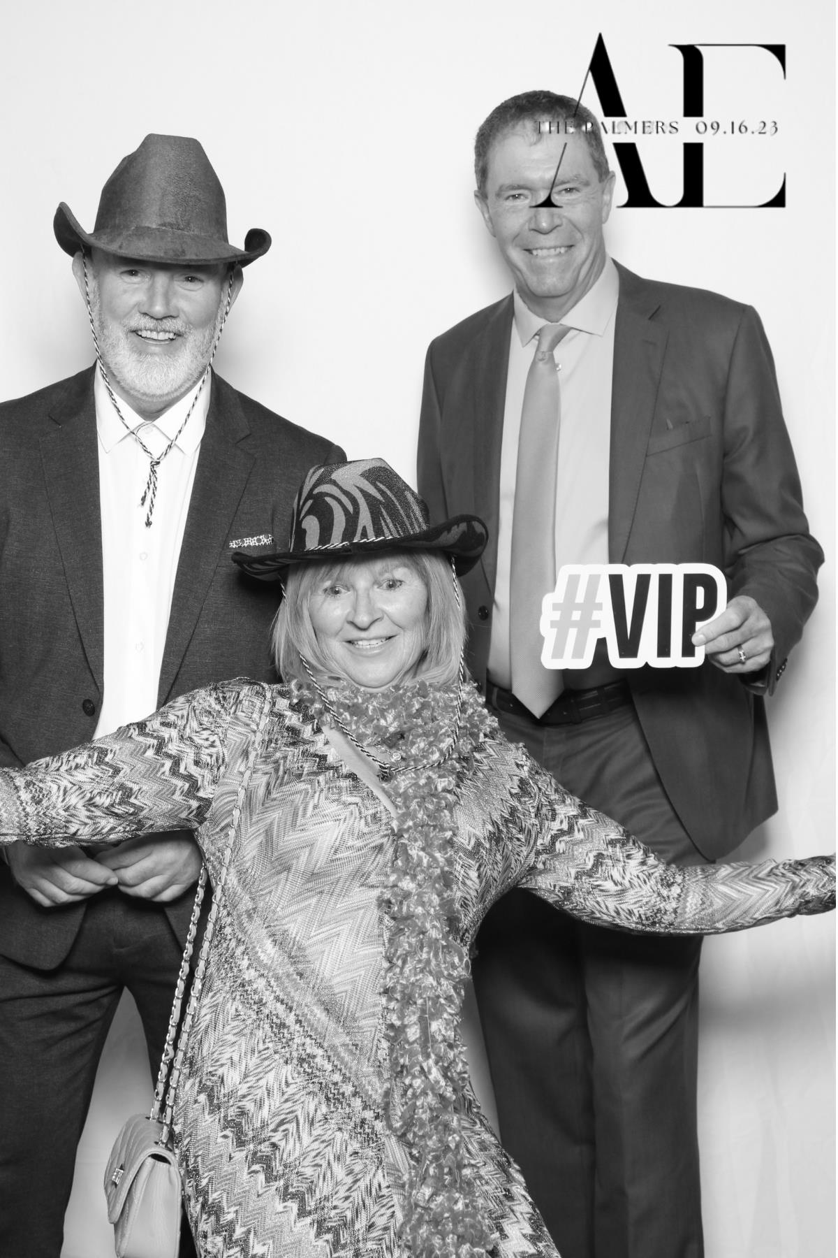 The Palmers | View more photos from the event at gallery.myselfiemirror.ca/u/romanmyselfiemirrorca/The-Palmers