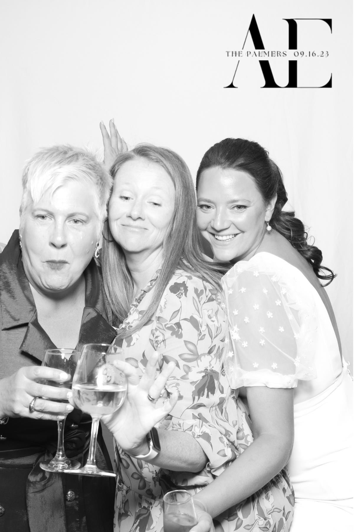 The Palmers | View more photos from the event at gallery.myselfiemirror.ca/u/romanmyselfiemirrorca/The-Palmers