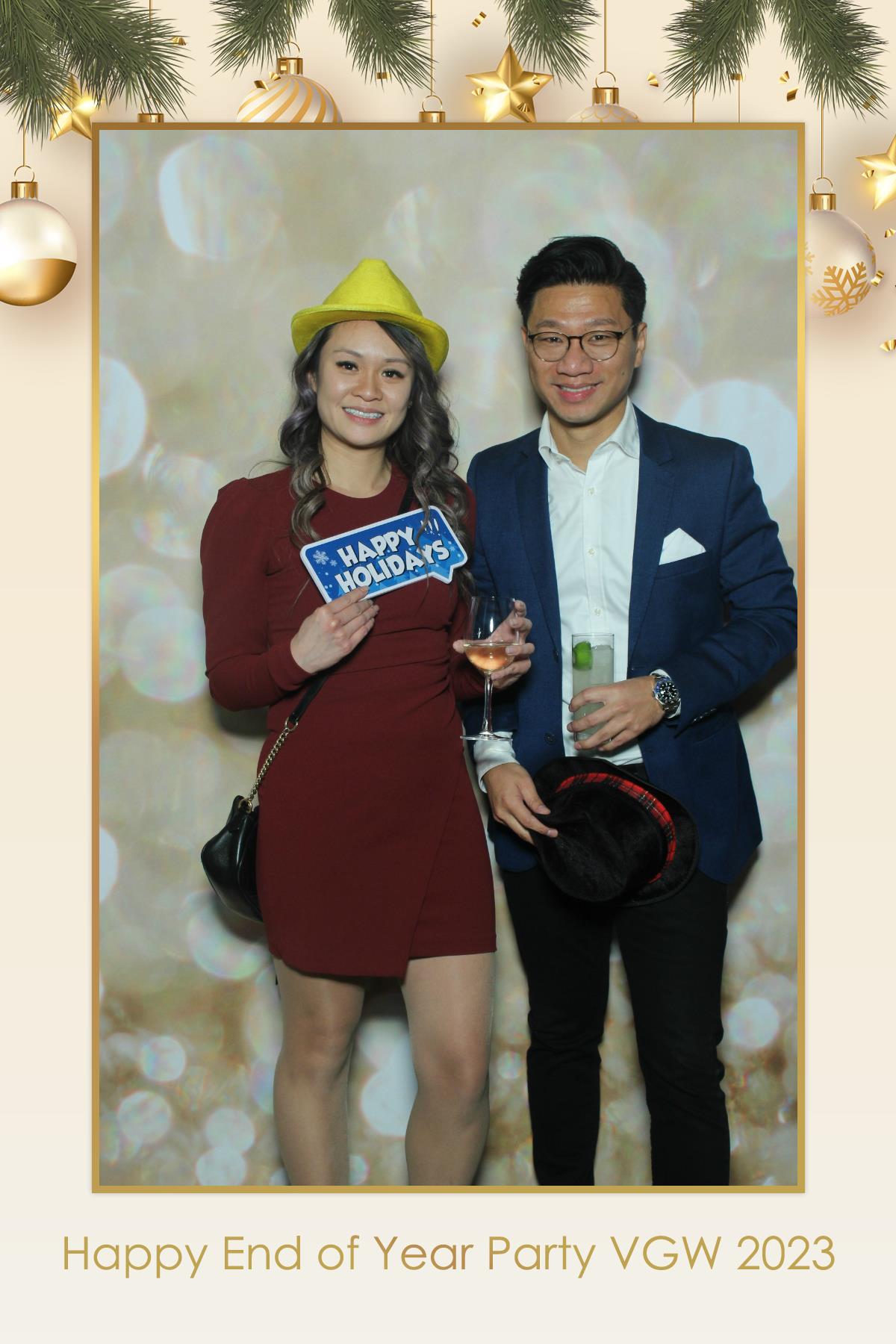 VGW End of Year Party | View more photos from the event at gallery.myselfiemirror.ca/u/romanmyselfiemirrorca/VGW-End-of-Year-Party