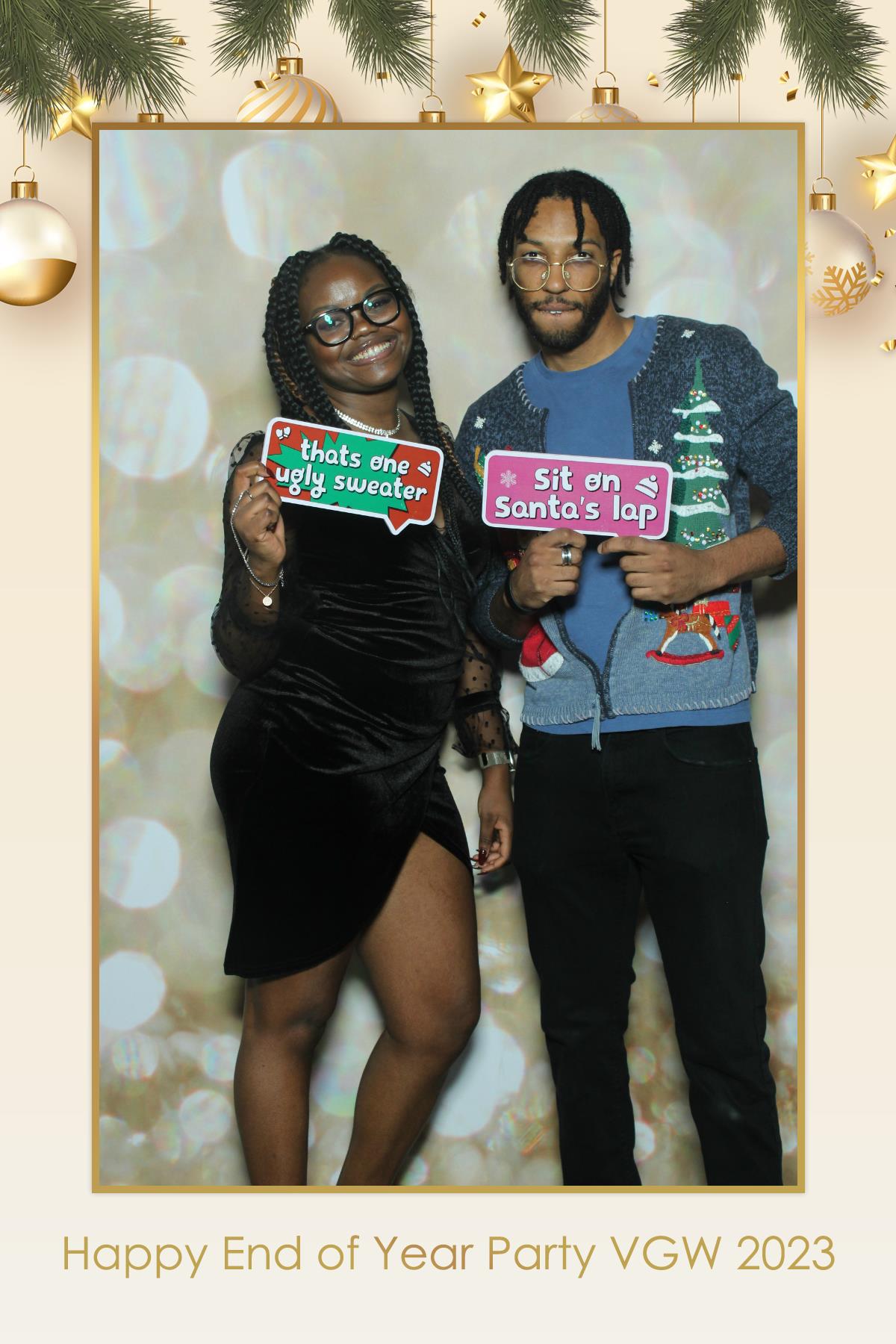 VGW End of Year Party | View more photos from the event at gallery.myselfiemirror.ca/u/romanmyselfiemirrorca/VGW-End-of-Year-Party