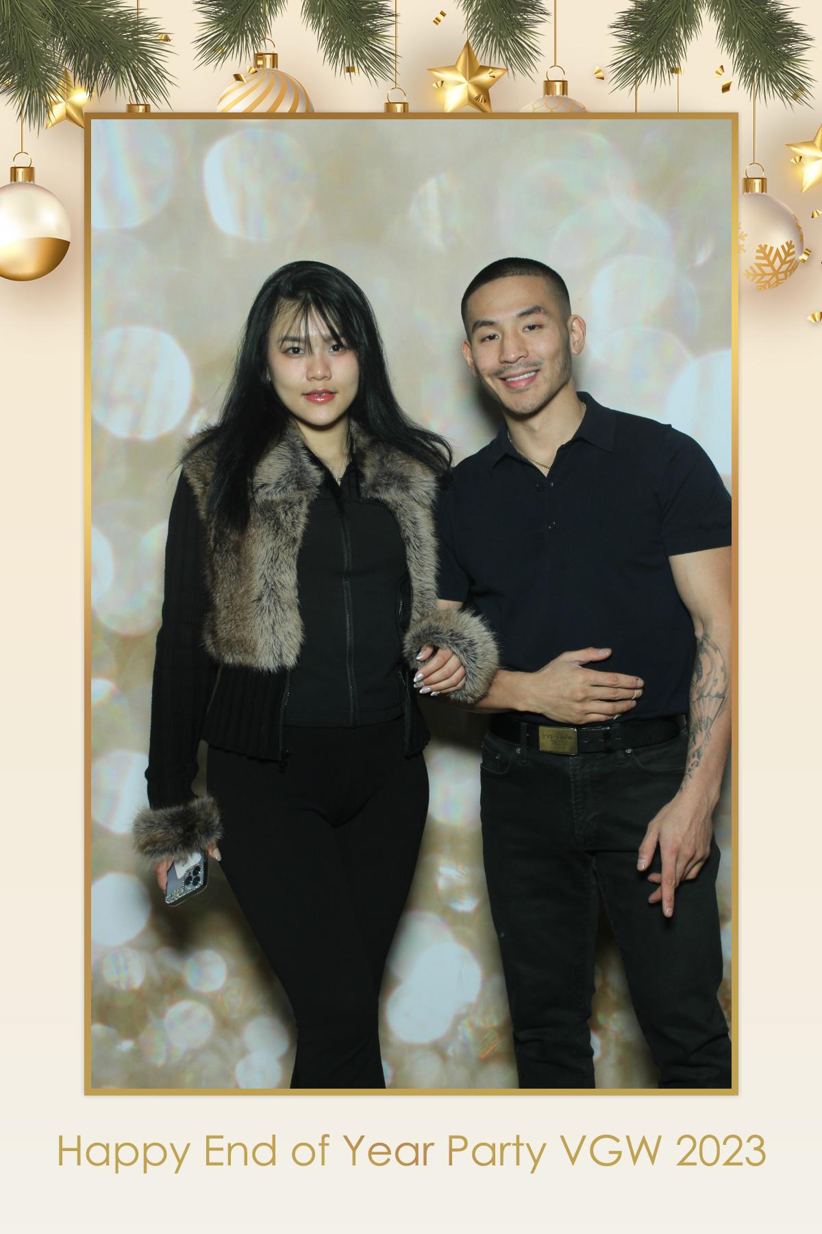 VGW End of Year Party | View more photos from the event at gallery.myselfiemirror.ca/u/romanmyselfiemirrorca/VGW-End-of-Year-Party