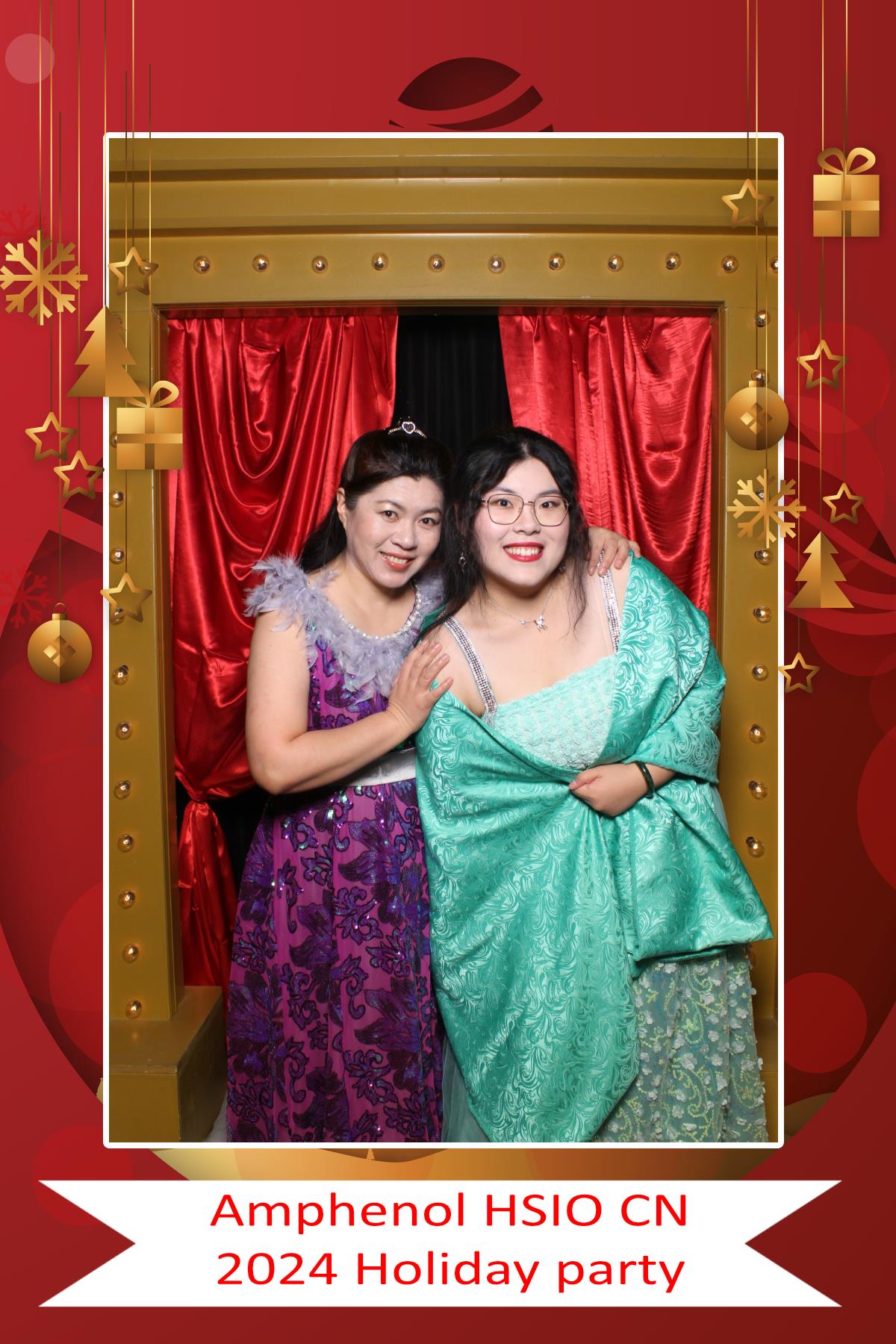 Amphenol HSIO CN Holiday Party | View more photos from the event at gallery.myselfiemirror.ca/u/romanmyselfiemirrorca/Amphenol-HSIO-CN-Holiday-Party