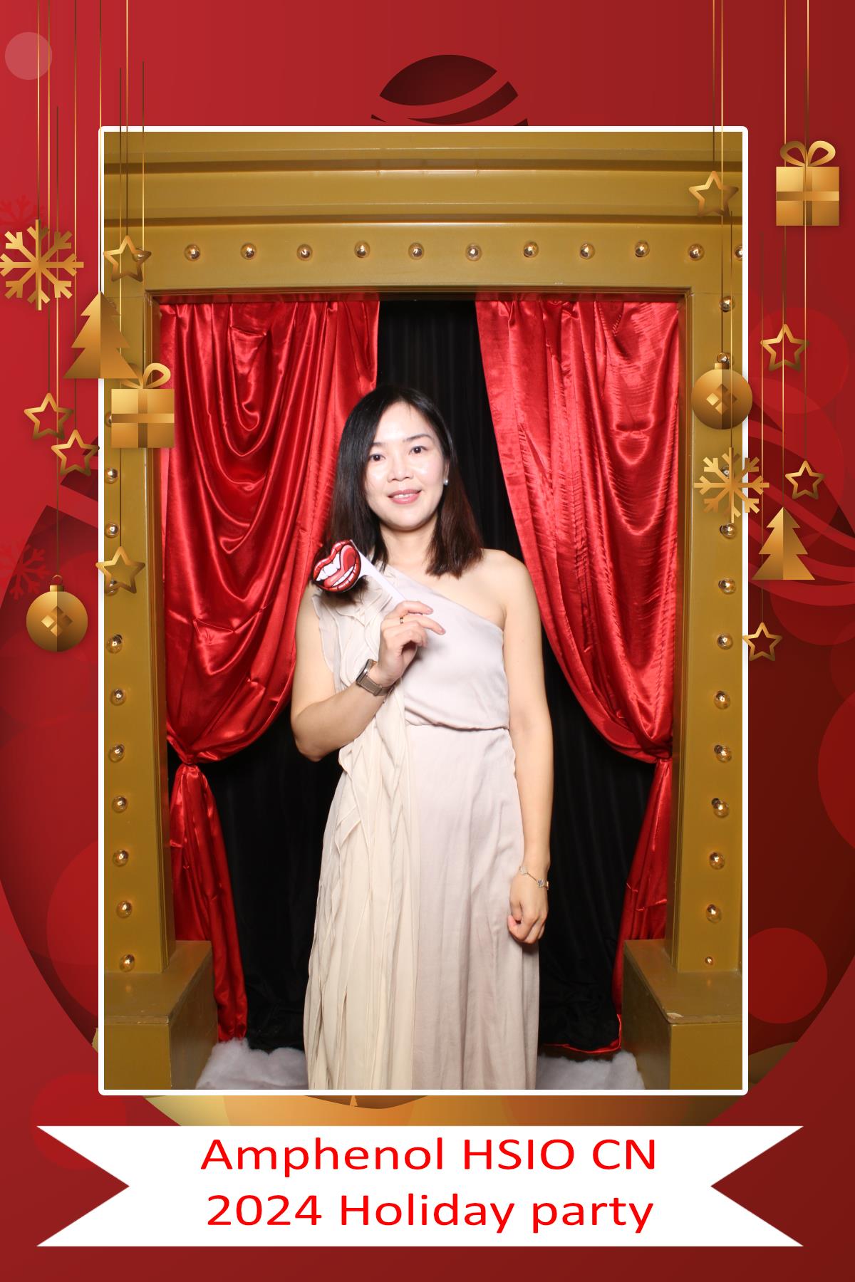 Amphenol HSIO CN Holiday Party | View more photos from the event at gallery.myselfiemirror.ca/u/romanmyselfiemirrorca/Amphenol-HSIO-CN-Holiday-Party