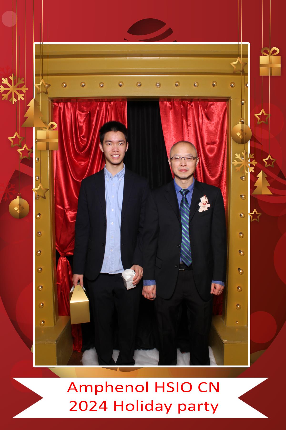 Amphenol HSIO CN Holiday Party | View more photos from the event at gallery.myselfiemirror.ca/u/romanmyselfiemirrorca/Amphenol-HSIO-CN-Holiday-Party