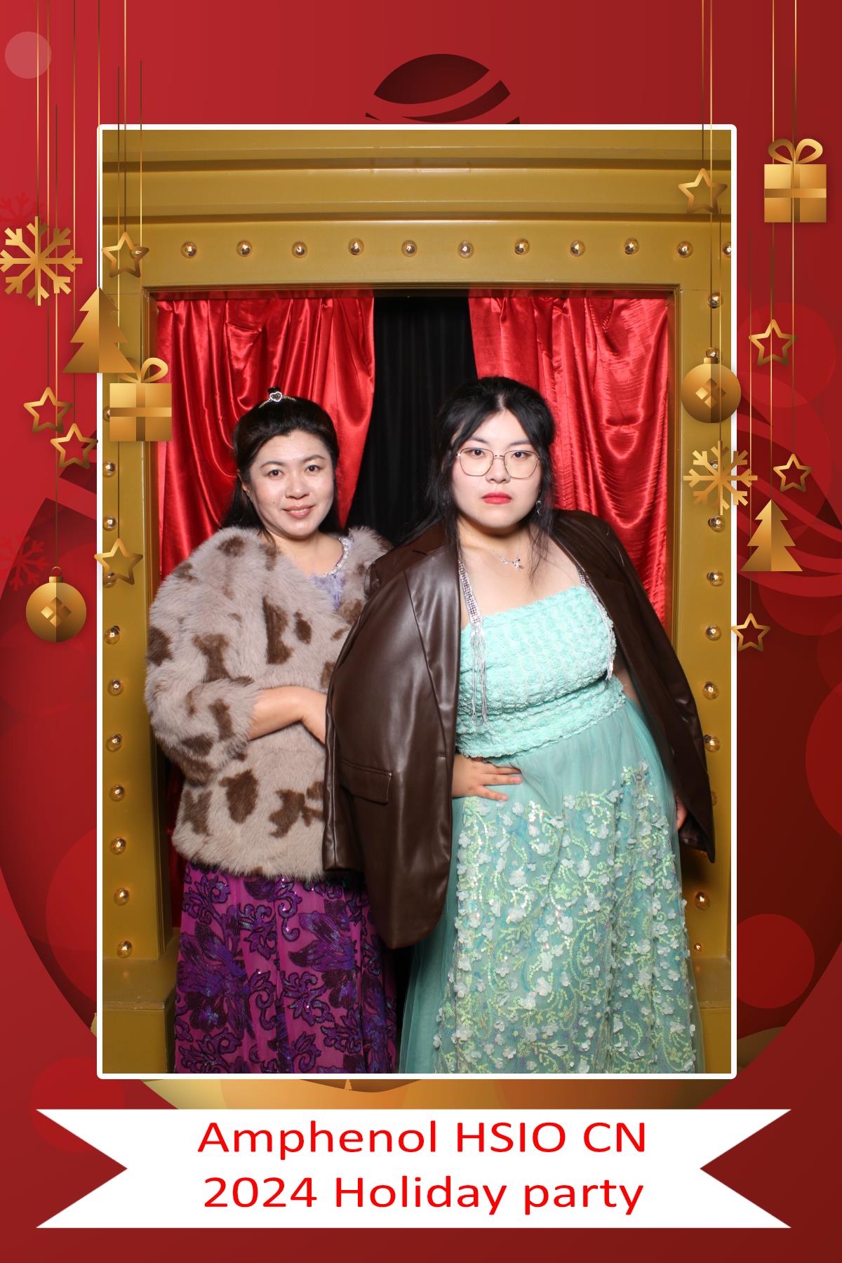 Amphenol HSIO CN Holiday Party | View more photos from the event at gallery.myselfiemirror.ca/u/romanmyselfiemirrorca/Amphenol-HSIO-CN-Holiday-Party