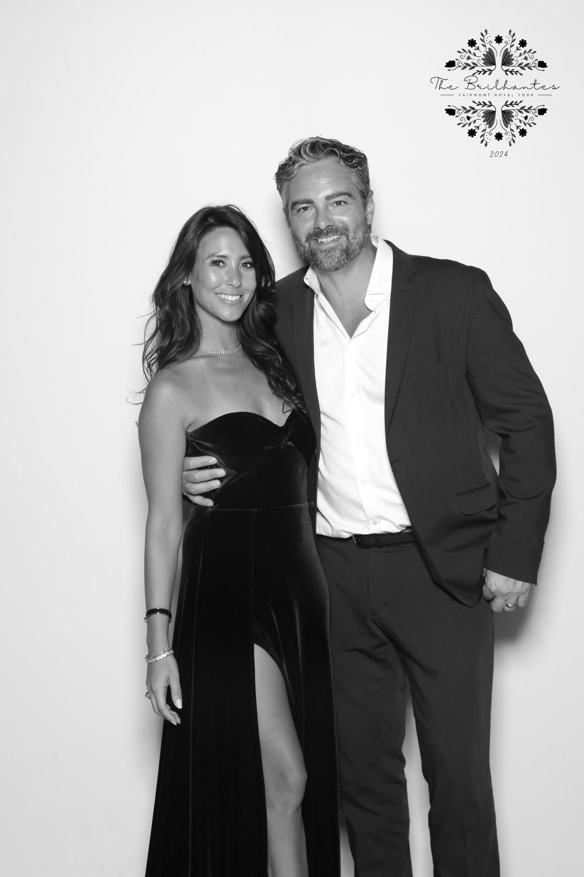 Amy & Alex | View more photos from the event at gallery.myselfiemirror.ca/u/romanmyselfiemirrorca/Amy-Alex