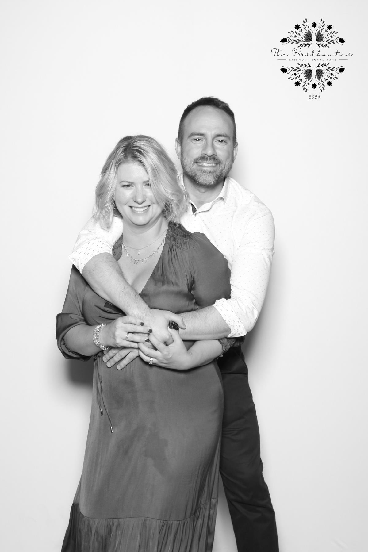 Amy & Alex | View more photos from the event at gallery.myselfiemirror.ca/u/romanmyselfiemirrorca/Amy-Alex