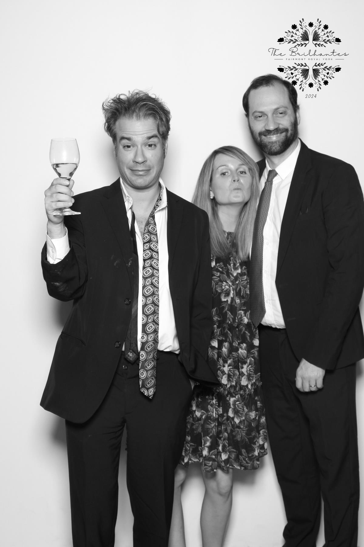 Amy & Alex | View more photos from the event at gallery.myselfiemirror.ca/u/romanmyselfiemirrorca/Amy-Alex