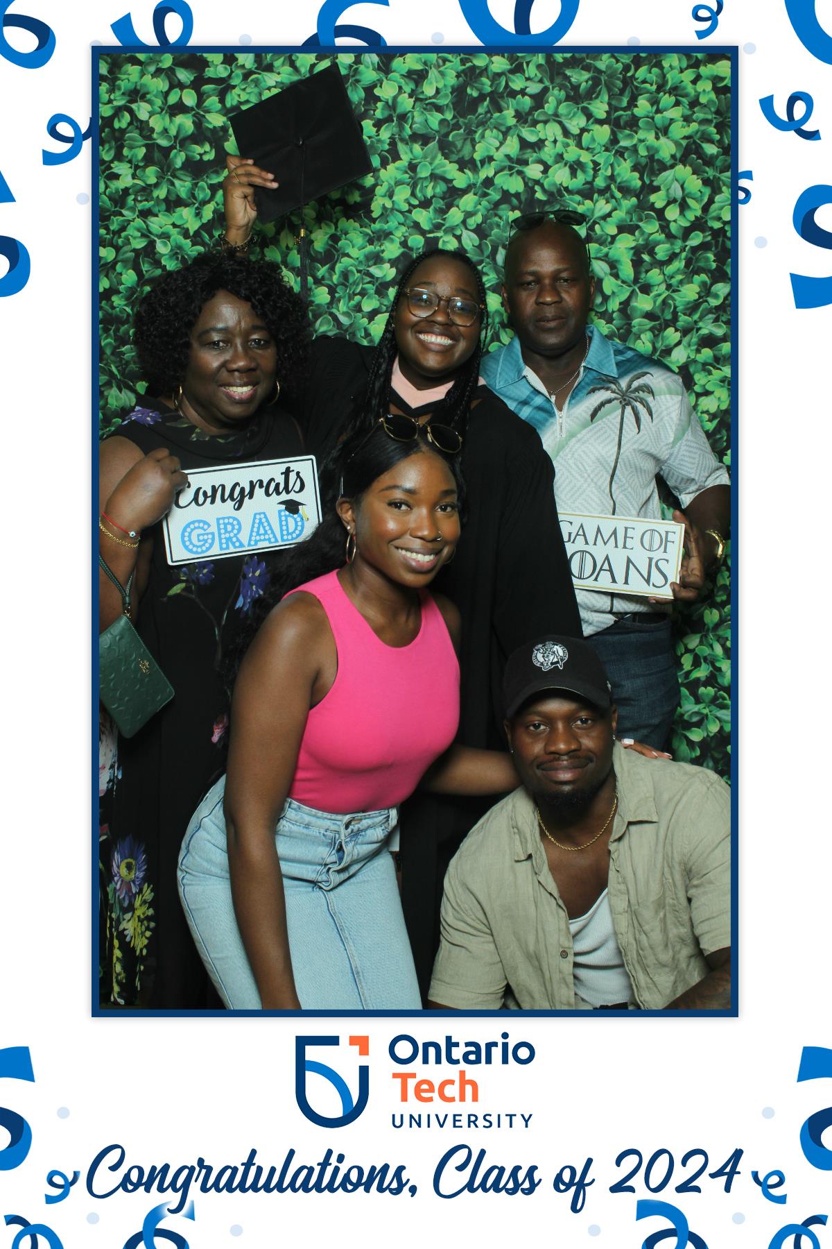 Annual Convocation, Class of 2024 | View more photos from the event at gallery.myselfiemirror.ca/u/romanmyselfiemirrorca/Annual-Convocation-Class-of-2024