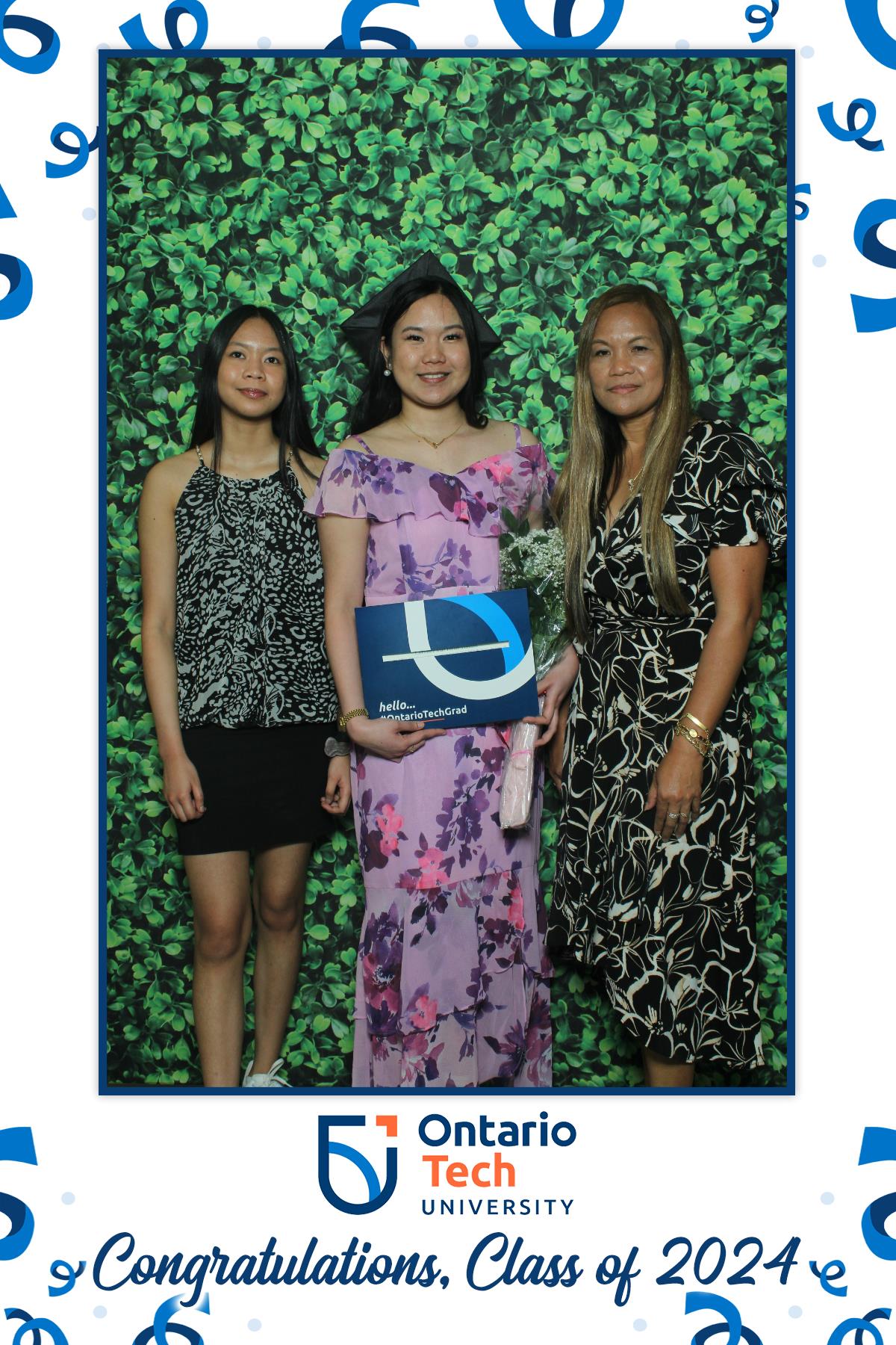 Annual Convocation, Class of 2024 | View more photos from the event at gallery.myselfiemirror.ca/u/romanmyselfiemirrorca/Annual-Convocation-Class-of-2024