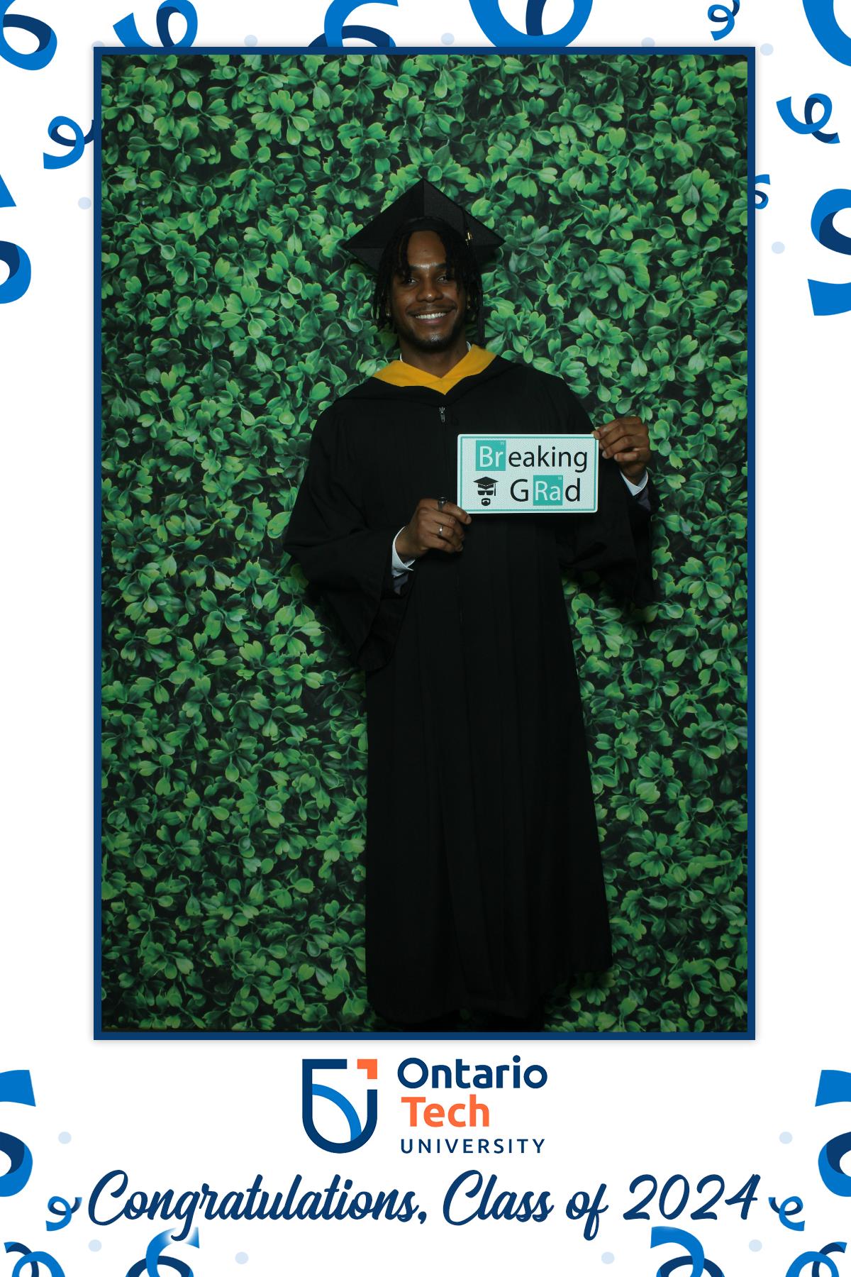 Annual Convocation, Class of 2024 | View more photos from the event at gallery.myselfiemirror.ca/u/romanmyselfiemirrorca/Annual-Convocation-Class-of-2024