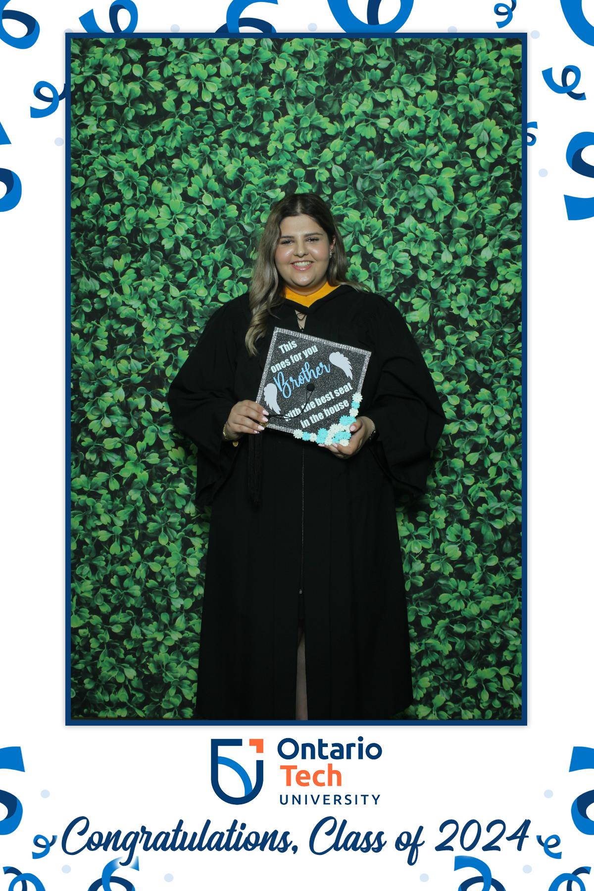 Annual Convocation, Class of 2024 | View more photos from the event at gallery.myselfiemirror.ca/u/romanmyselfiemirrorca/Annual-Convocation-Class-of-2024