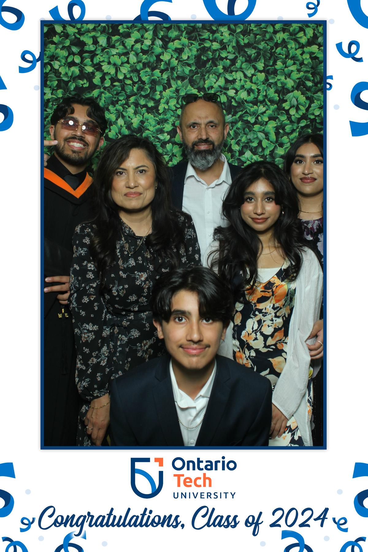 Annual Convocation, Class of 2024 | View more photos from the event at gallery.myselfiemirror.ca/u/romanmyselfiemirrorca/Annual-Convocation-Class-of-2024