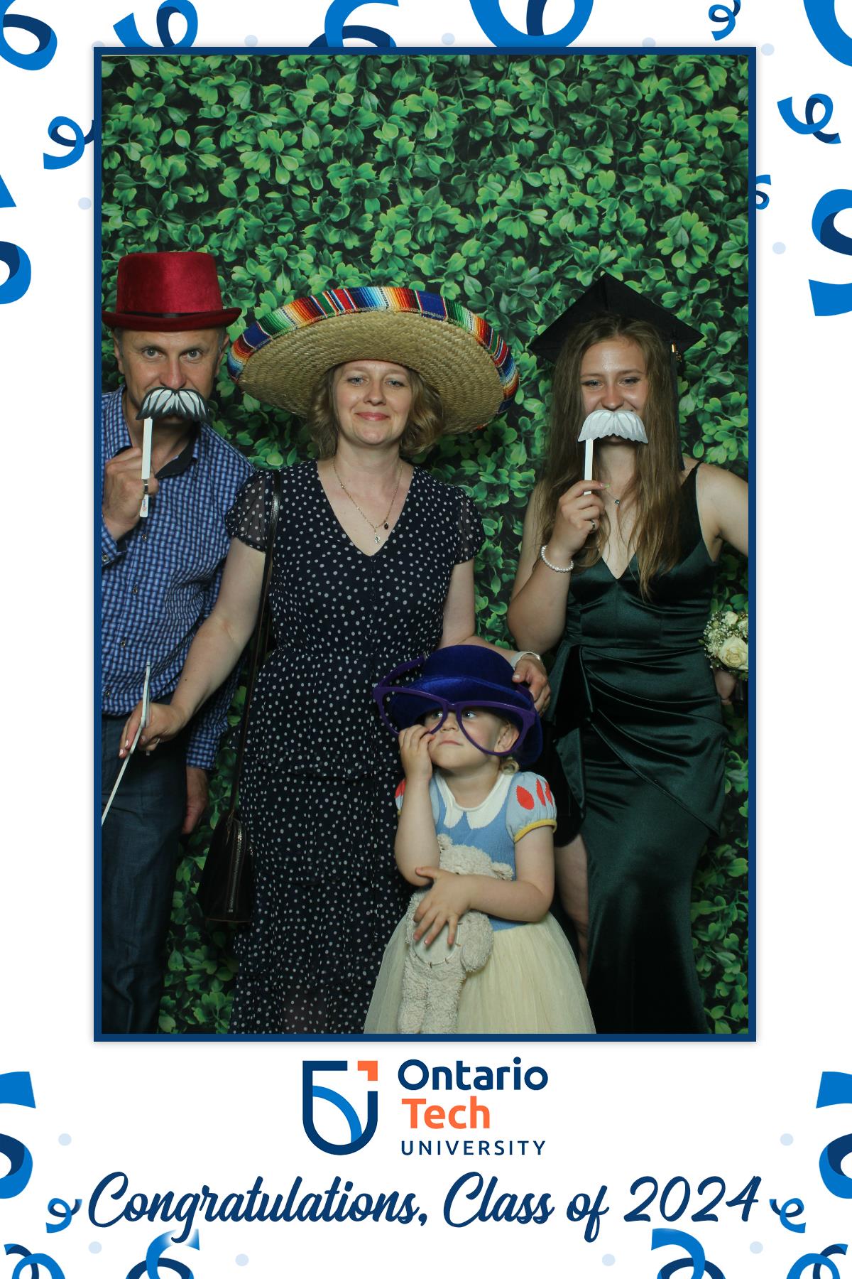 Annual Convocation, Class of 2024 | View more photos from the event at gallery.myselfiemirror.ca/u/romanmyselfiemirrorca/Annual-Convocation-Class-of-2024