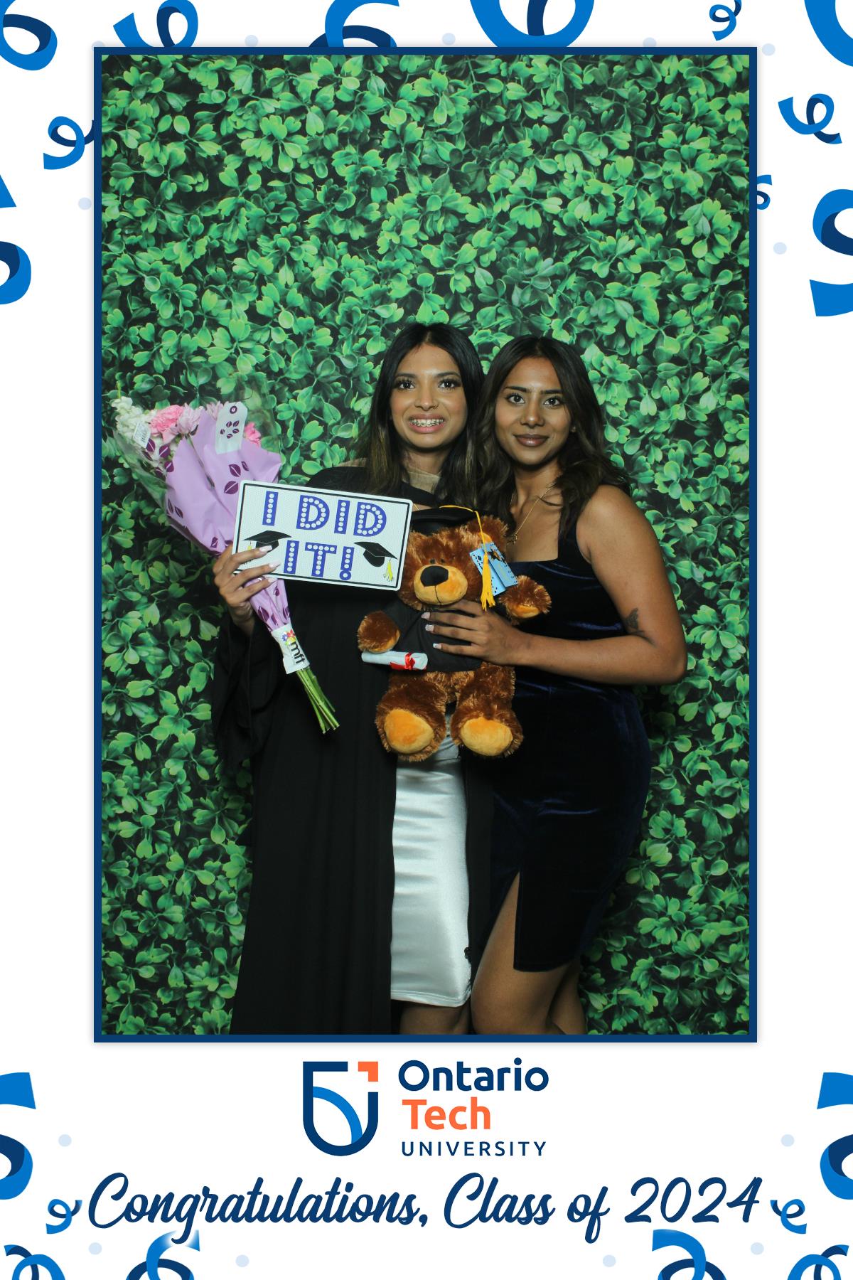 Annual Convocation, Class of 2024 | View more photos from the event at gallery.myselfiemirror.ca/u/romanmyselfiemirrorca/Annual-Convocation-Class-of-2024