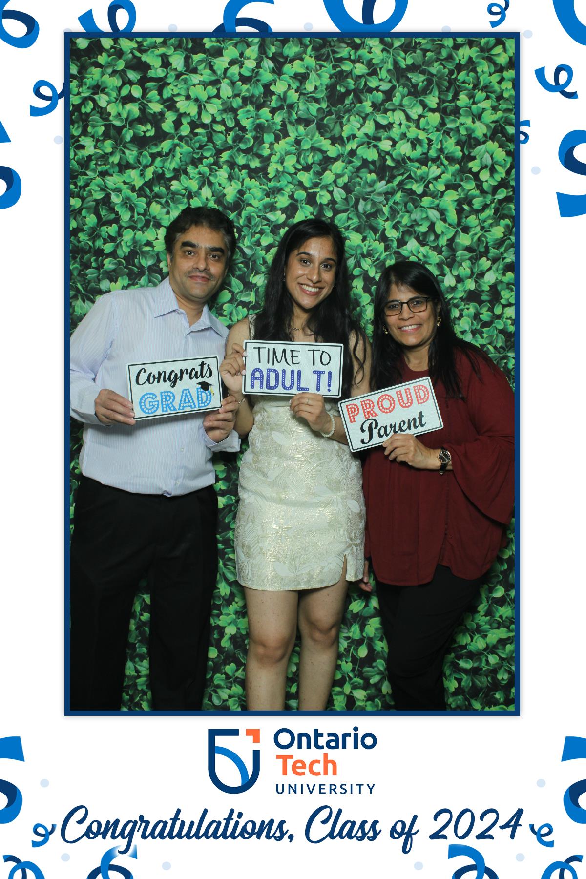 Annual Convocation, Class of 2024 | View more photos from the event at gallery.myselfiemirror.ca/u/romanmyselfiemirrorca/Annual-Convocation-Class-of-2024