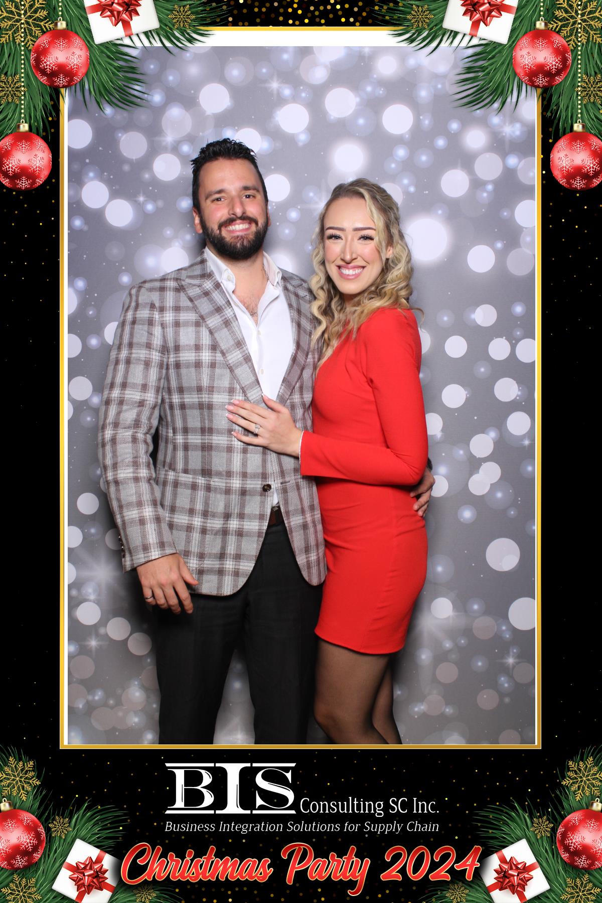 BIS Christmas Party 2024 | View more photos from the event at gallery.myselfiemirror.ca/u/romanmyselfiemirrorca/BIS-Christmas-Party-2024