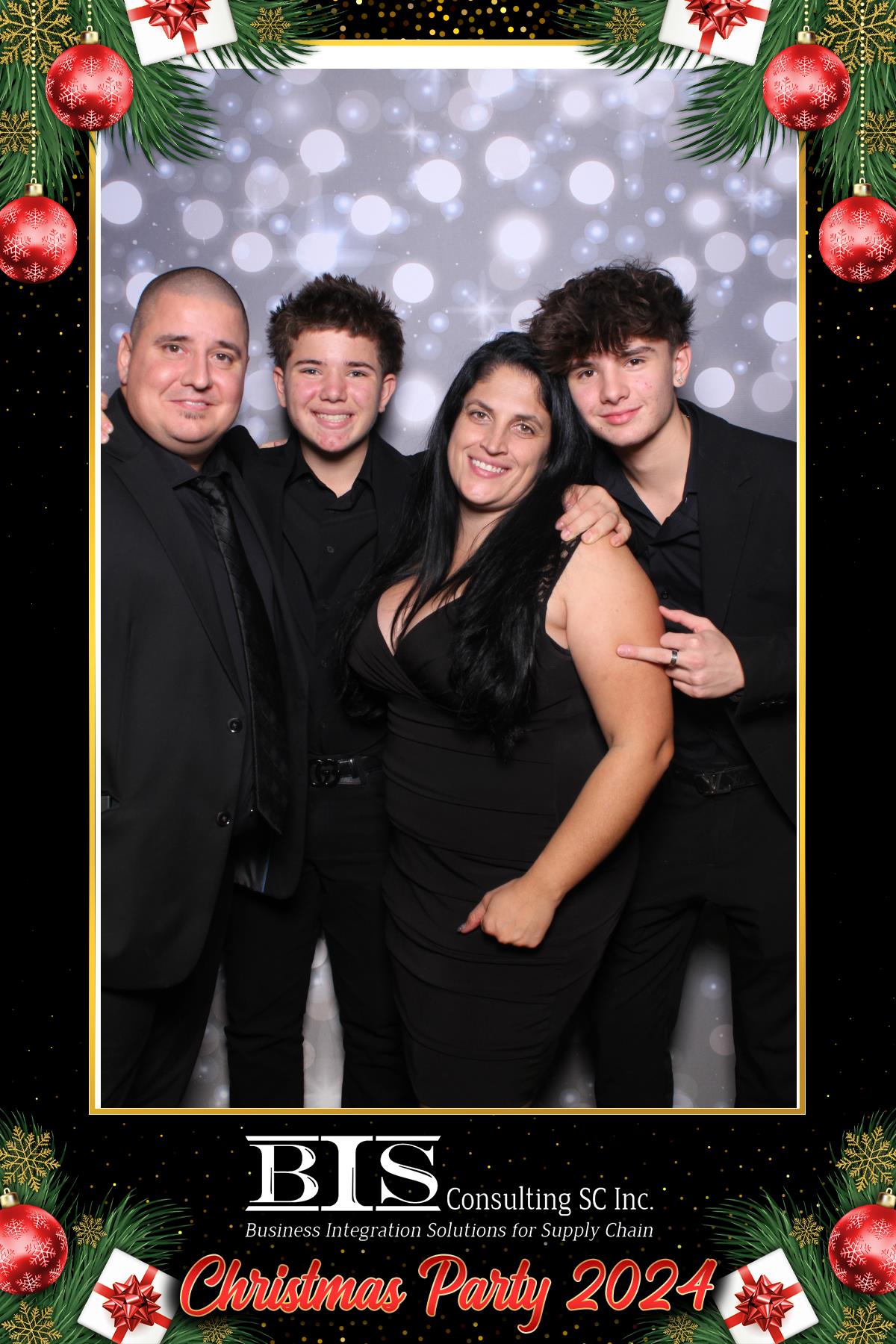 BIS Christmas Party 2024 | View more photos from the event at gallery.myselfiemirror.ca/u/romanmyselfiemirrorca/BIS-Christmas-Party-2024