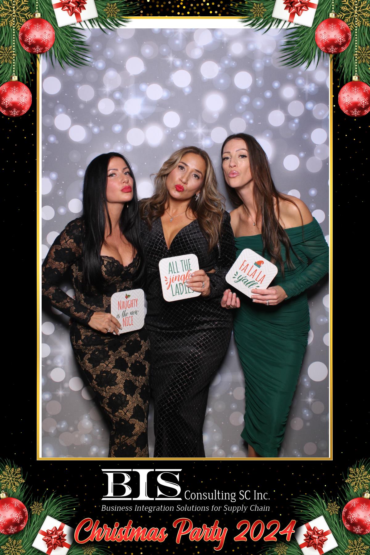 BIS Christmas Party 2024 | View more photos from the event at gallery.myselfiemirror.ca/u/romanmyselfiemirrorca/BIS-Christmas-Party-2024