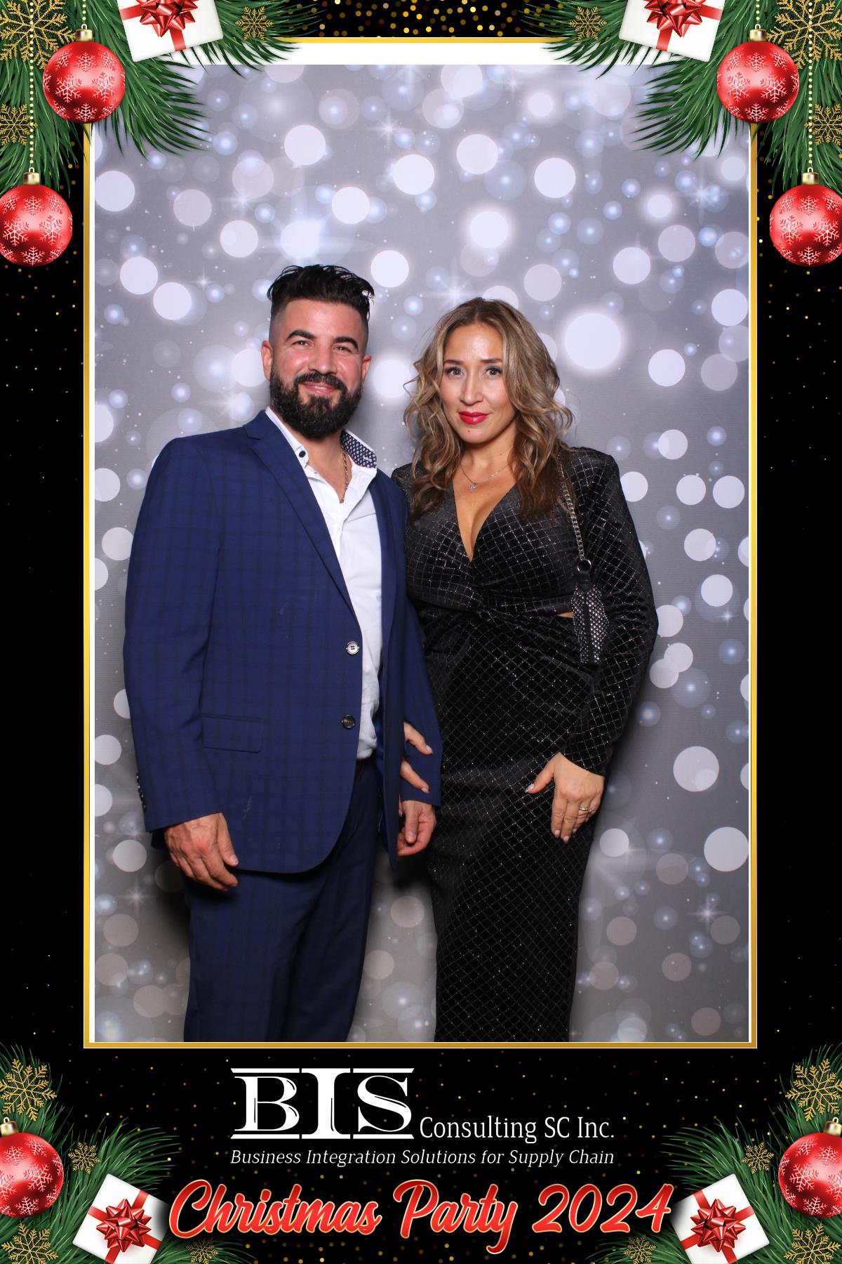 BIS Christmas Party 2024 | View more photos from the event at gallery.myselfiemirror.ca/u/romanmyselfiemirrorca/BIS-Christmas-Party-2024