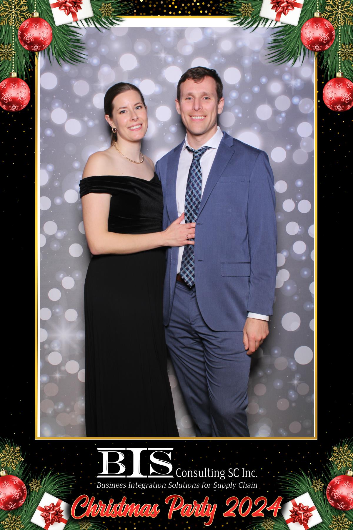 BIS Christmas Party 2024 | View more photos from the event at gallery.myselfiemirror.ca/u/romanmyselfiemirrorca/BIS-Christmas-Party-2024