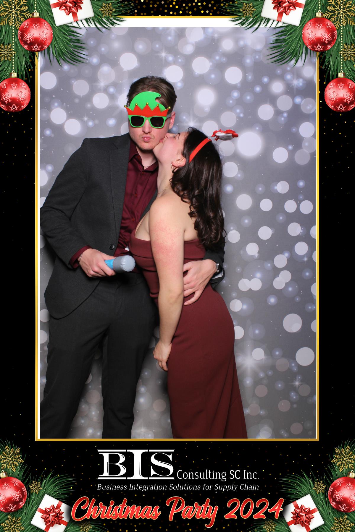 BIS Christmas Party 2024 | View more photos from the event at gallery.myselfiemirror.ca/u/romanmyselfiemirrorca/BIS-Christmas-Party-2024