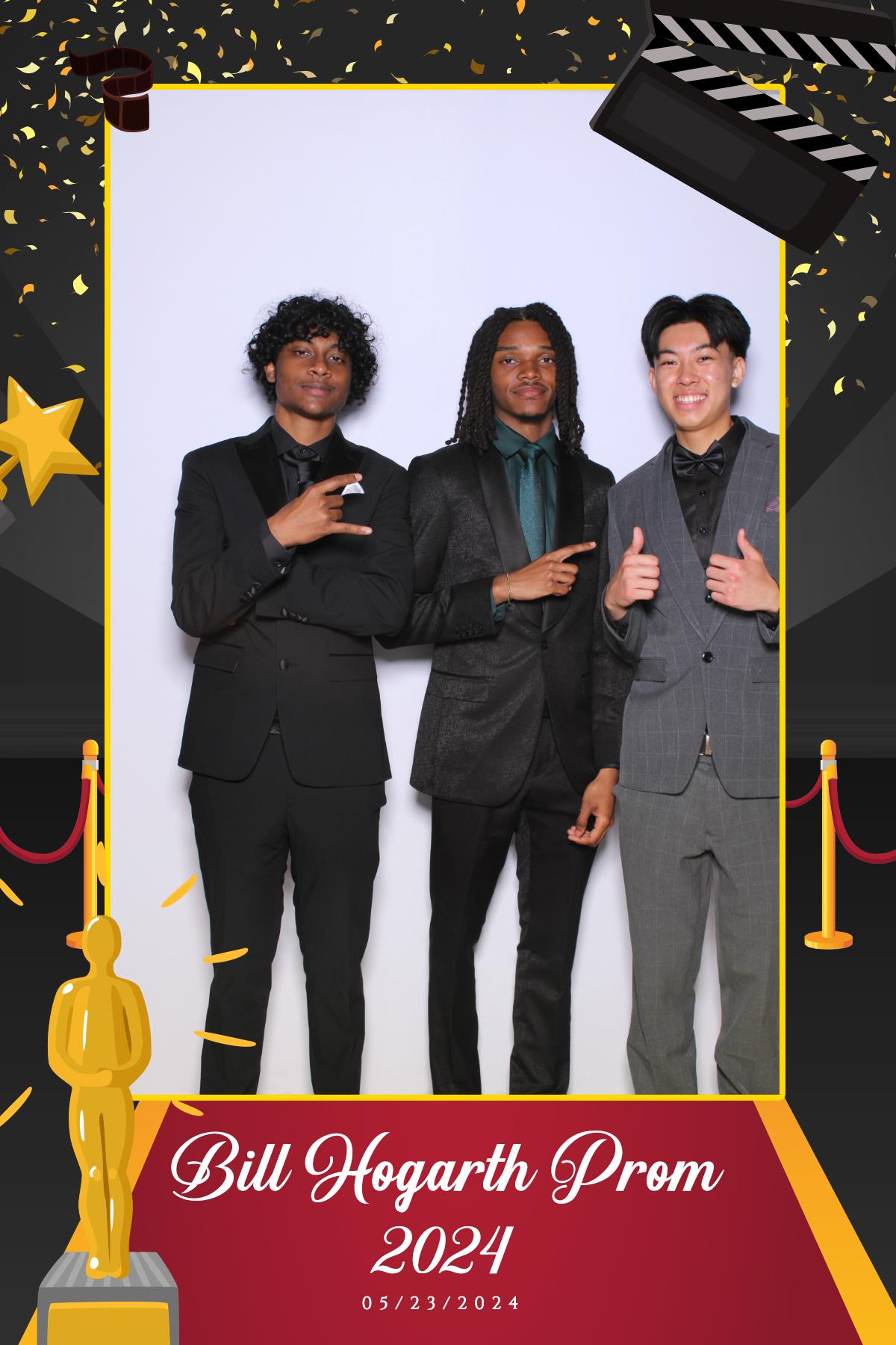 Bill Hogarth Prom 2024 | View more photos from the event at gallery.myselfiemirror.ca/u/romanmyselfiemirrorca/Bill-Hogarth-Prom-2024