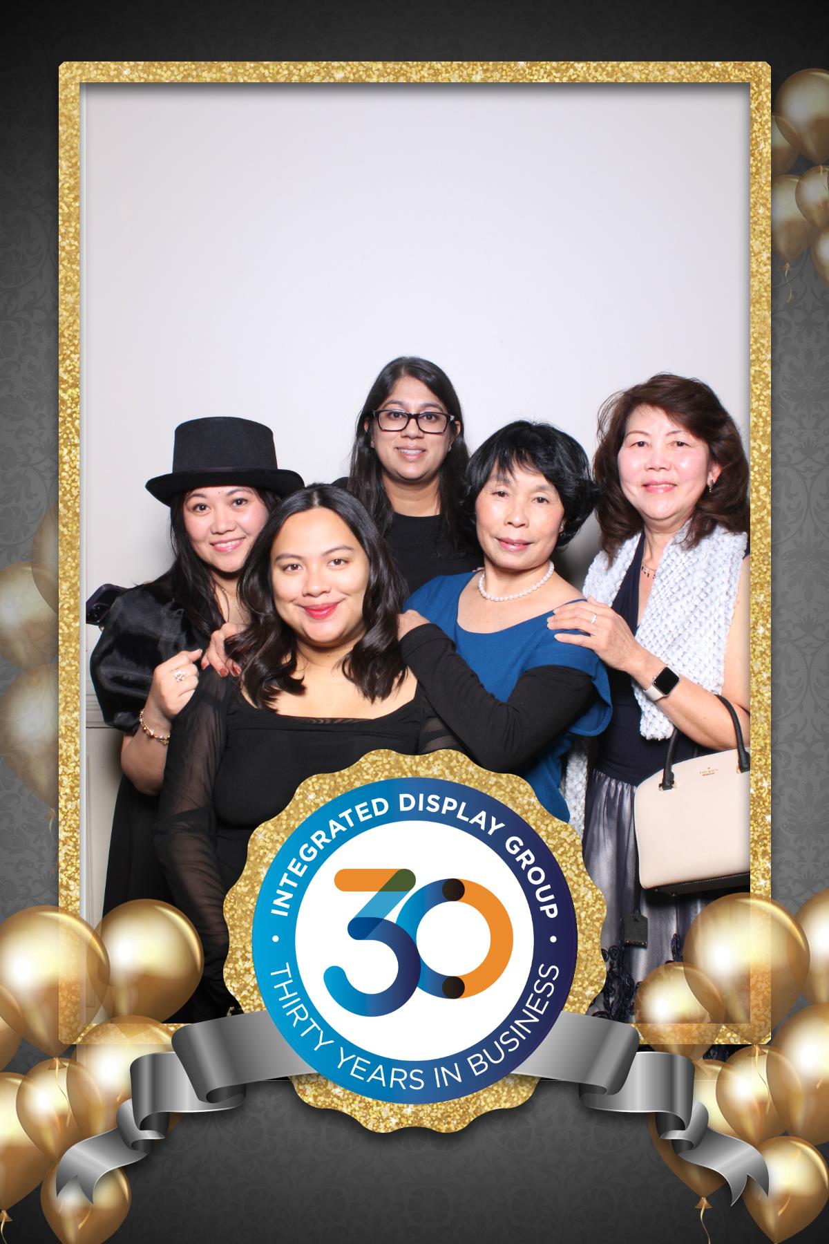 Integrated Display Holiday Party  | View more photos from the event at gallery.myselfiemirror.ca/u/romanmyselfiemirrorca/Integrated-Display-Holiday-Party