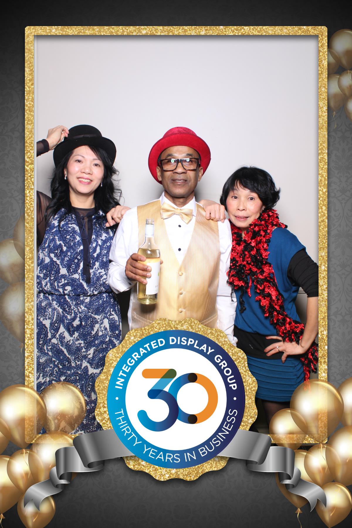 Integrated Display Holiday Party  | View more photos from the event at gallery.myselfiemirror.ca/u/romanmyselfiemirrorca/Integrated-Display-Holiday-Party