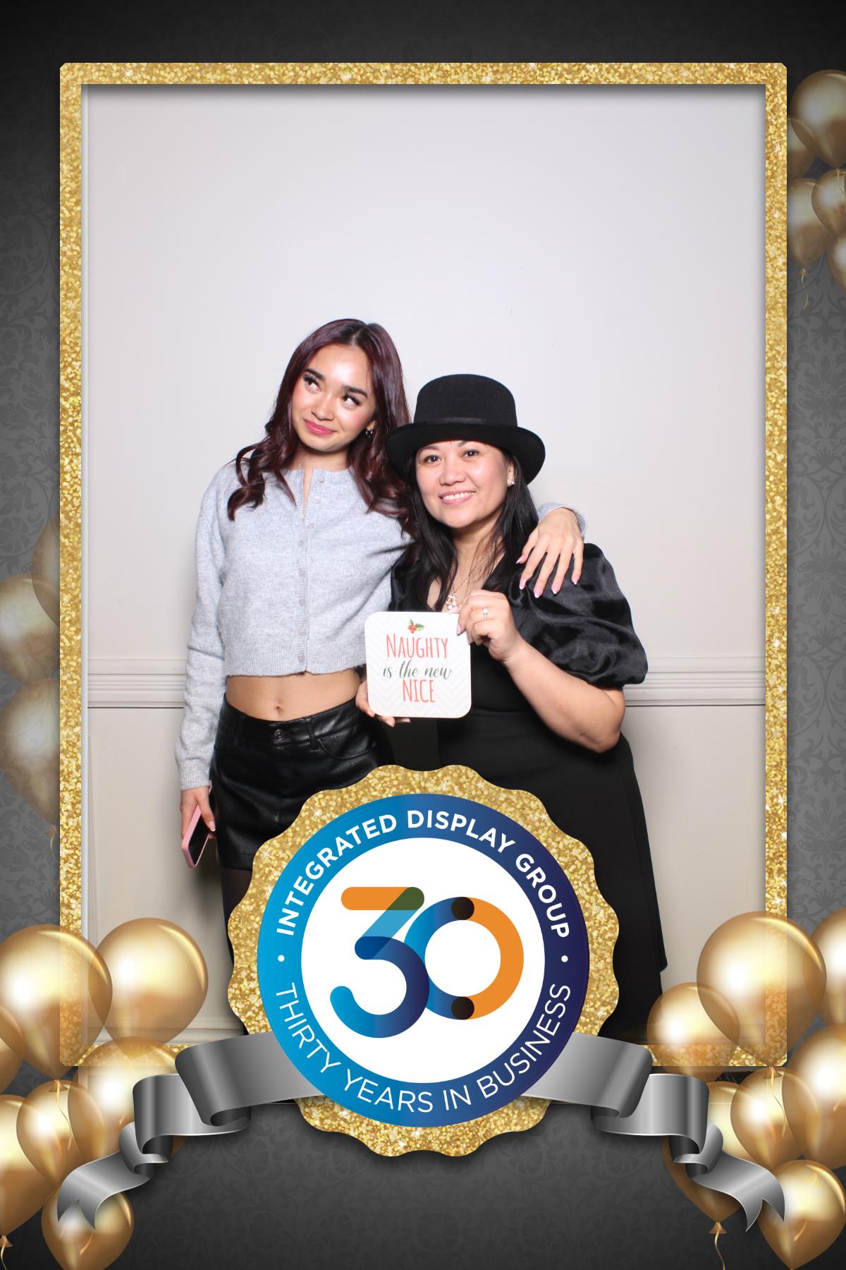 Integrated Display Holiday Party  | View more photos from the event at gallery.myselfiemirror.ca/u/romanmyselfiemirrorca/Integrated-Display-Holiday-Party