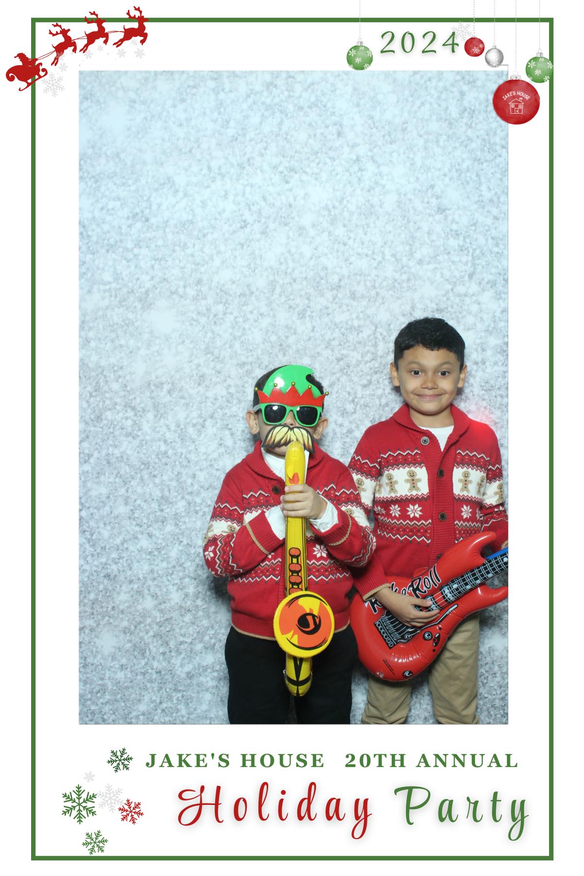 Jake's House 20th Annual Holiday Party | View more photos from the event at gallery.myselfiemirror.ca/u/romanmyselfiemirrorca/Jakes-House-20th-Annual-Holiday-Party