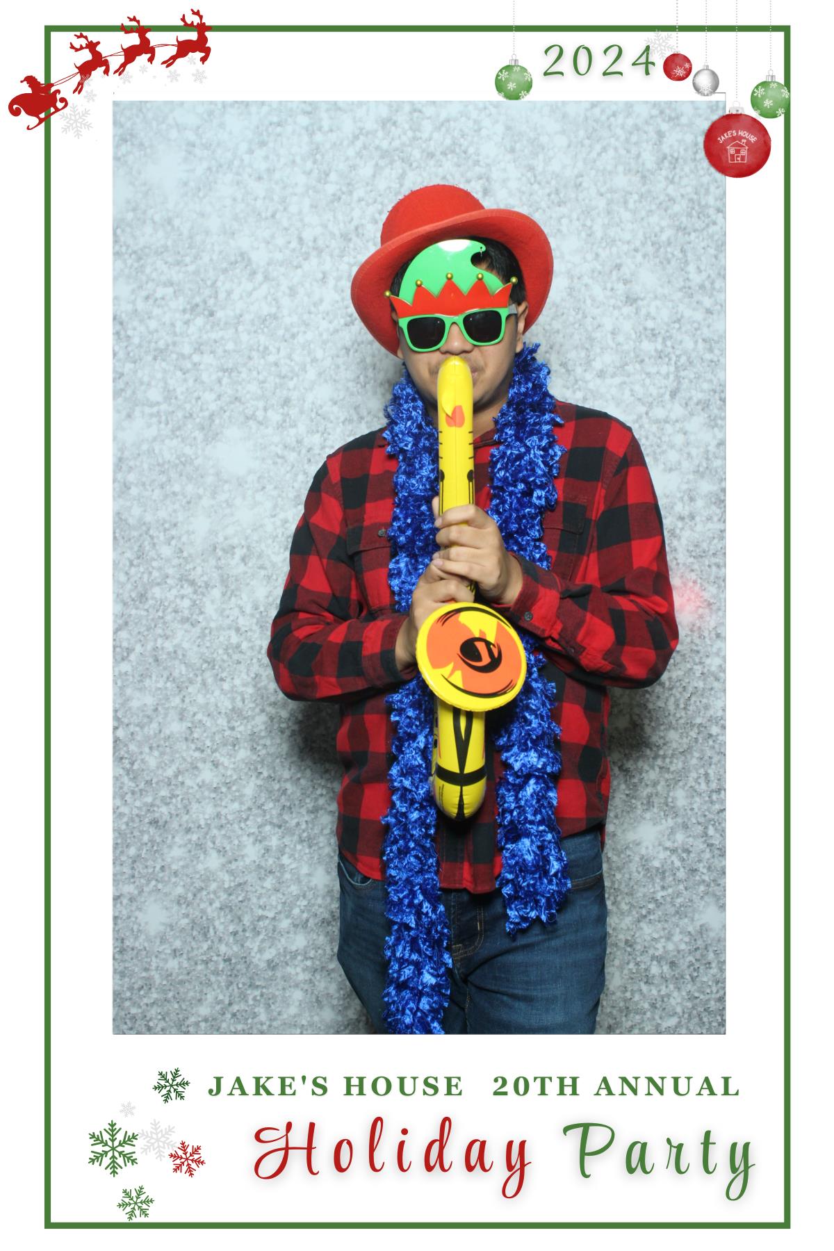 Jake's House 20th Annual Holiday Party | View more photos from the event at gallery.myselfiemirror.ca/u/romanmyselfiemirrorca/Jakes-House-20th-Annual-Holiday-Party