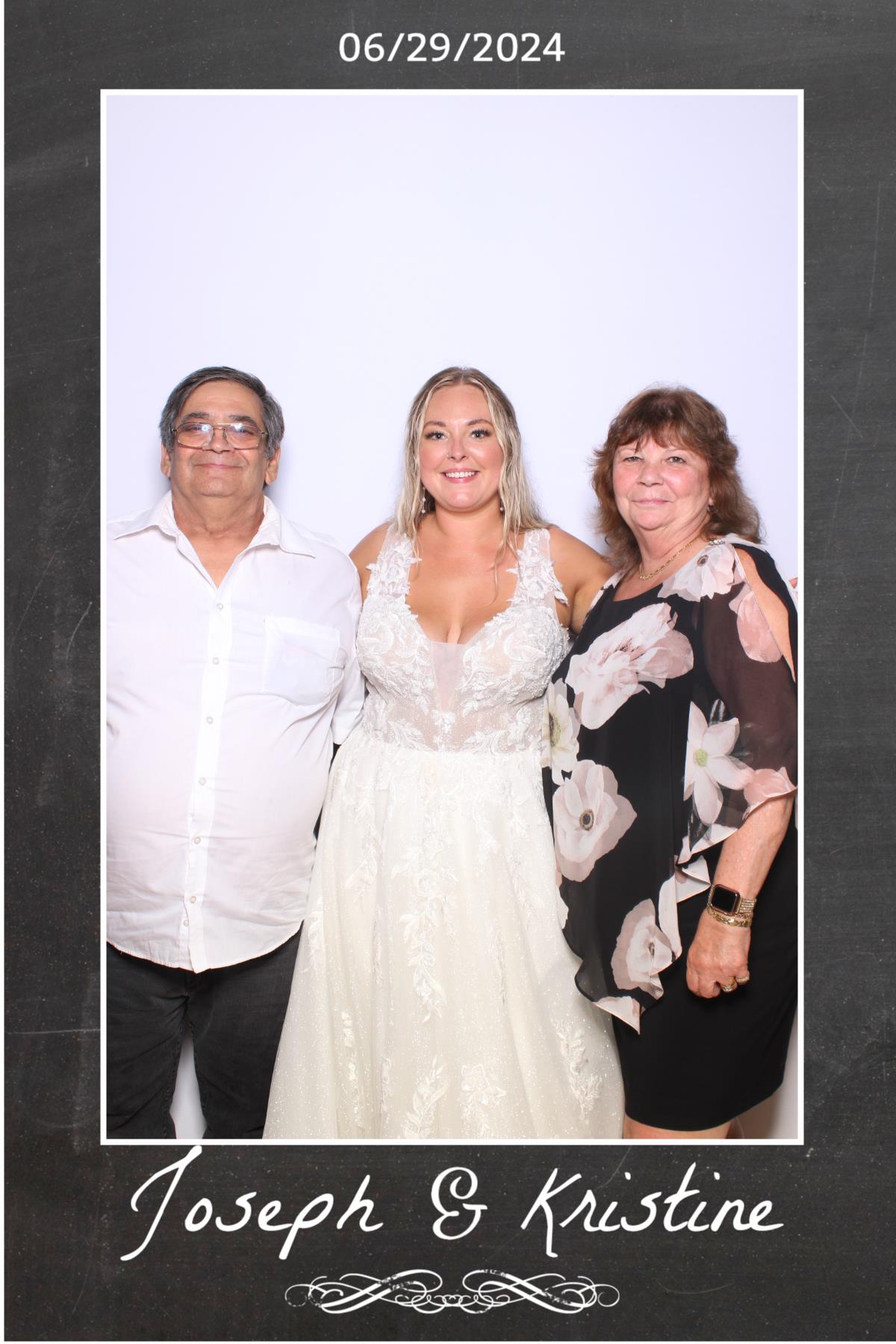 Joseph & Kristine | View more photos from the event at gallery.myselfiemirror.ca/u/romanmyselfiemirrorca/Joseph-Kristine