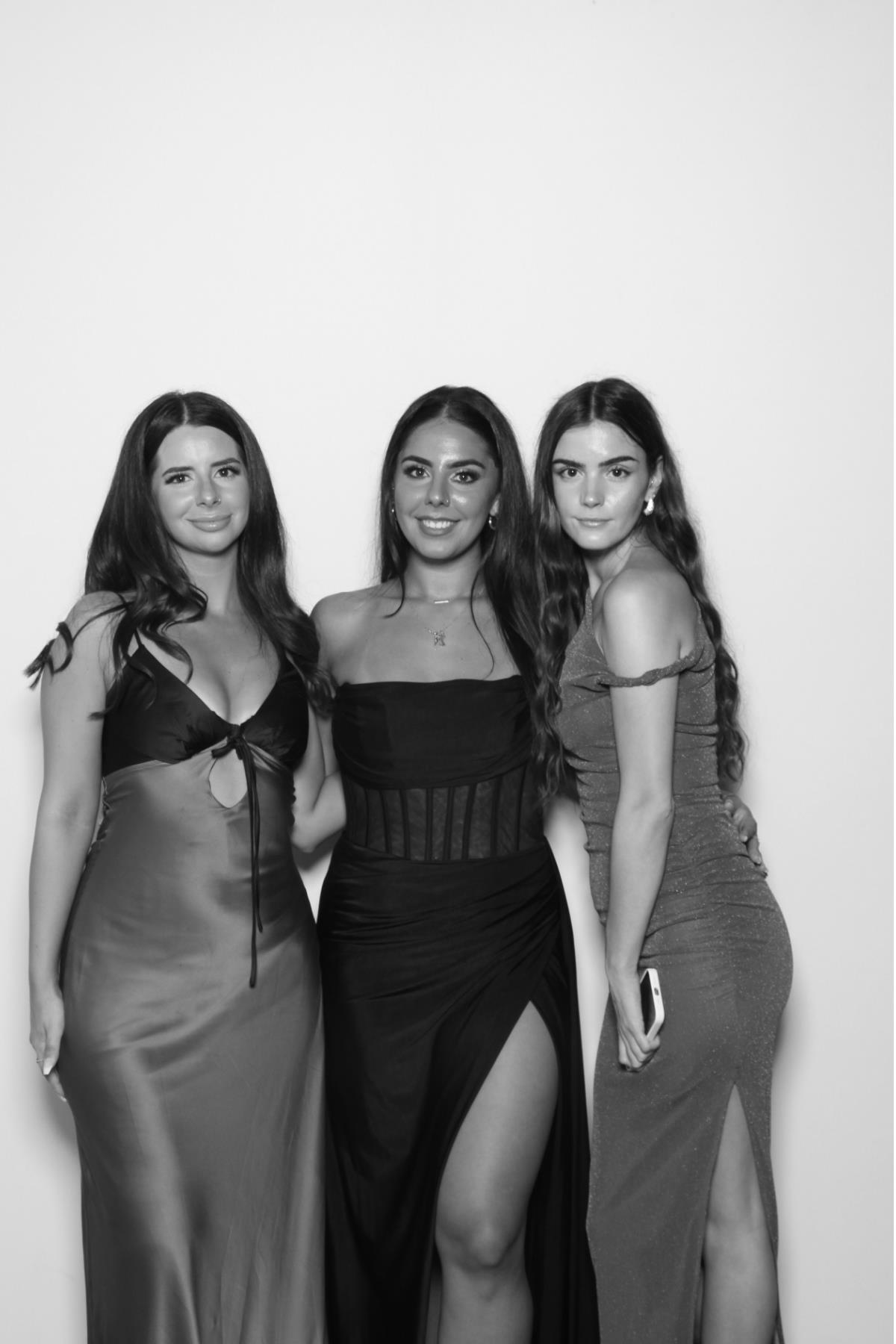 Julia & John | View more photos from the event at gallery.myselfiemirror.ca/u/romanmyselfiemirrorca/Julia-John