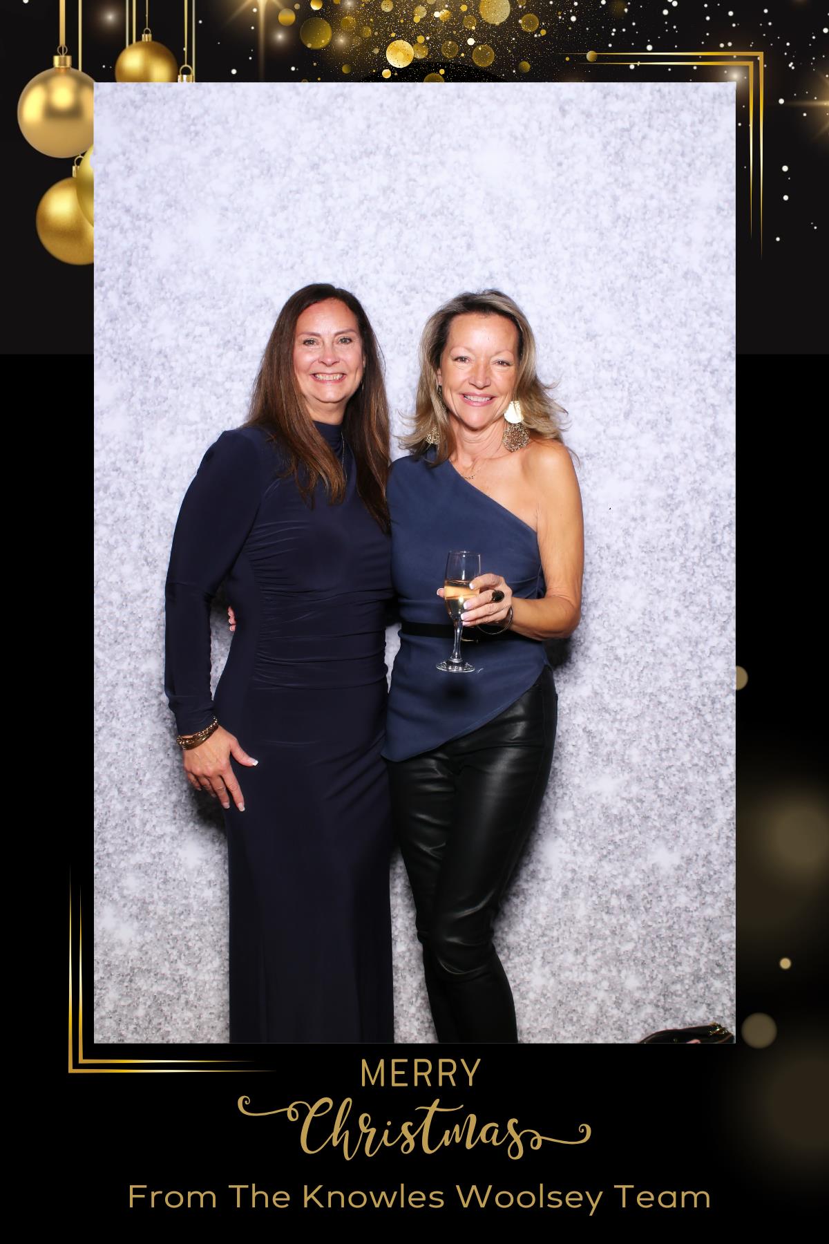 Knowles Woolsey Christmas Party | View more photos from the event at gallery.myselfiemirror.ca/u/romanmyselfiemirrorca/Knowles-Woolsey-Christmas-Party