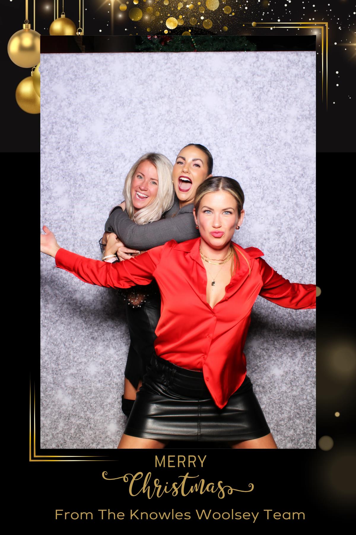 Knowles Woolsey Christmas Party | View more photos from the event at gallery.myselfiemirror.ca/u/romanmyselfiemirrorca/Knowles-Woolsey-Christmas-Party