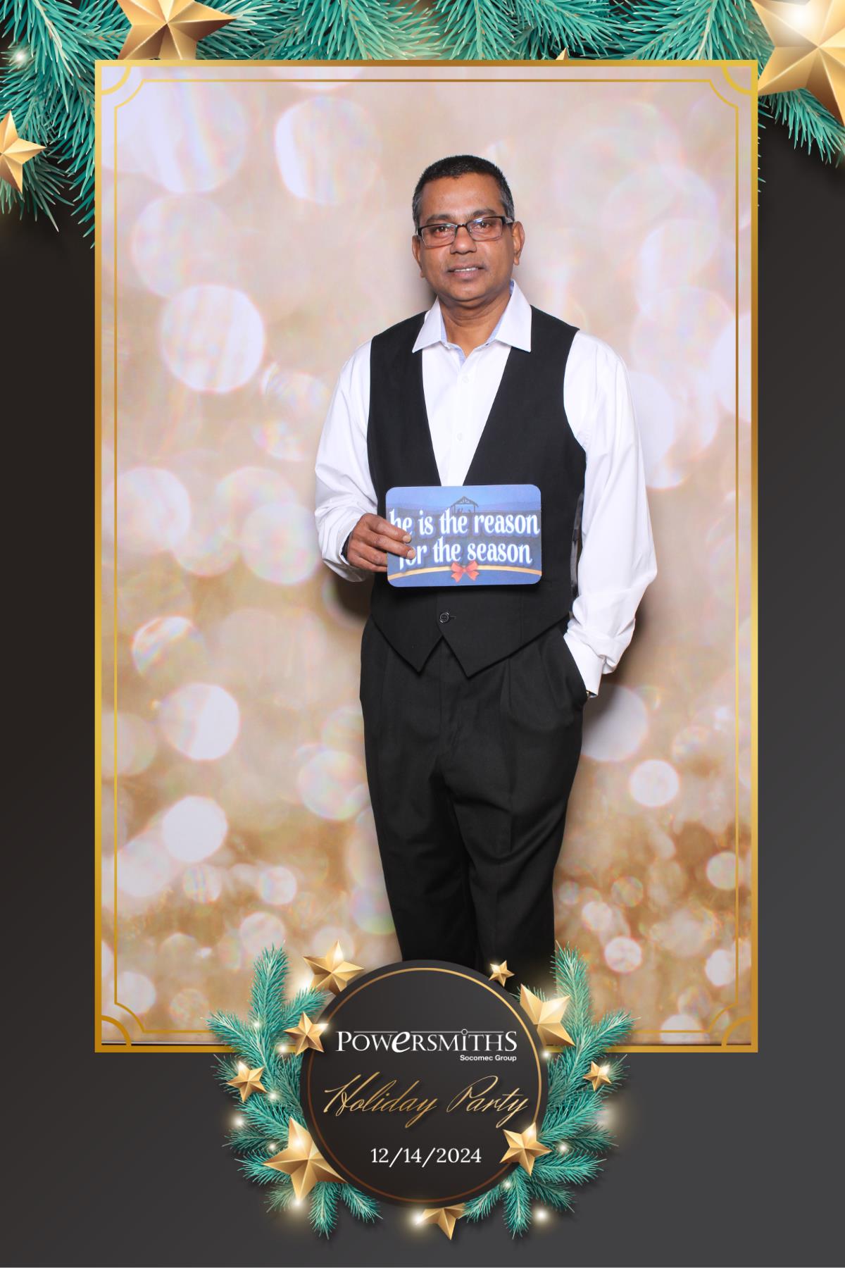 Powersmiths Holiday Party | View more photos from the event at gallery.myselfiemirror.ca/u/romanmyselfiemirrorca/Powersmiths-Holiday-Party