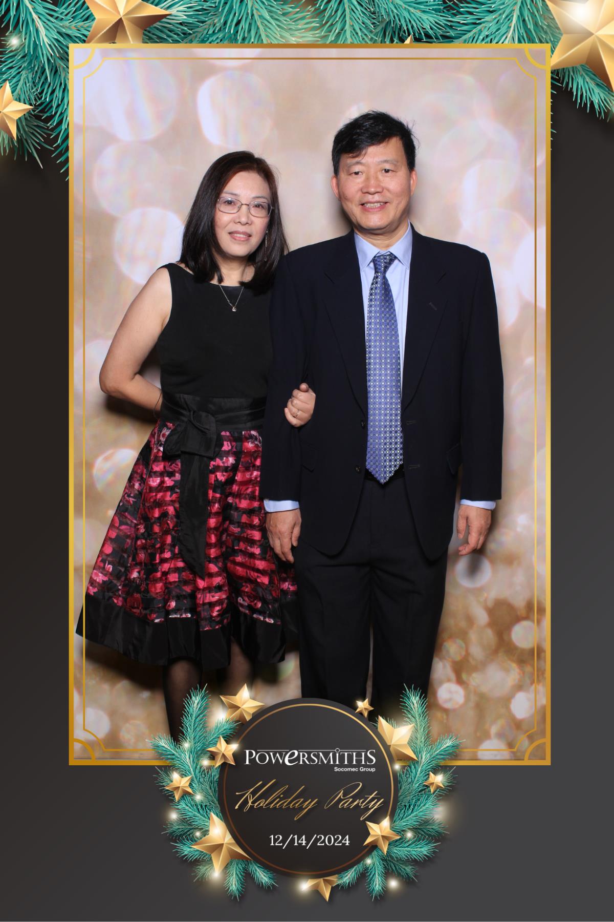 Powersmiths Holiday Party | View more photos from the event at gallery.myselfiemirror.ca/u/romanmyselfiemirrorca/Powersmiths-Holiday-Party