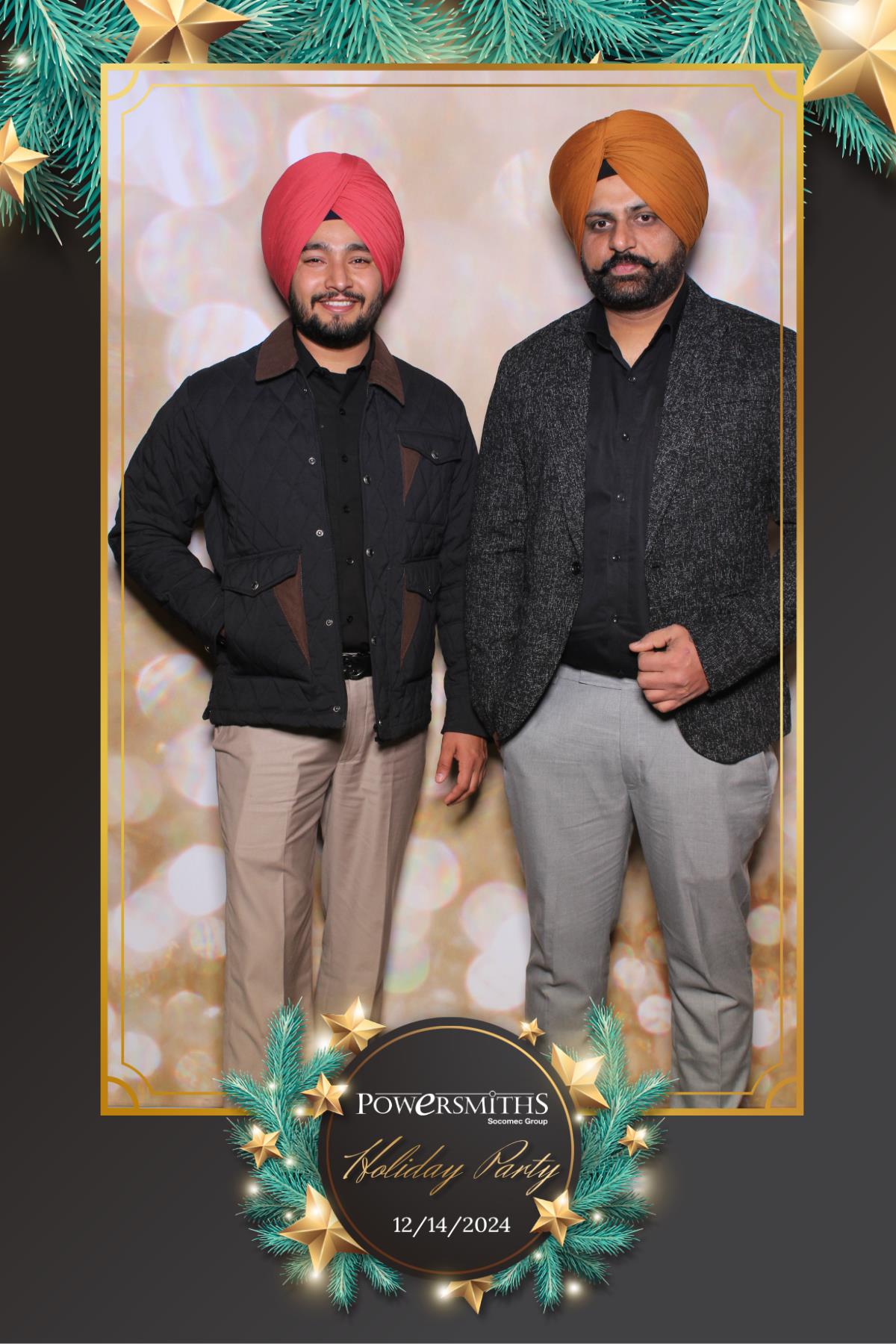 Powersmiths Holiday Party | View more photos from the event at gallery.myselfiemirror.ca/u/romanmyselfiemirrorca/Powersmiths-Holiday-Party