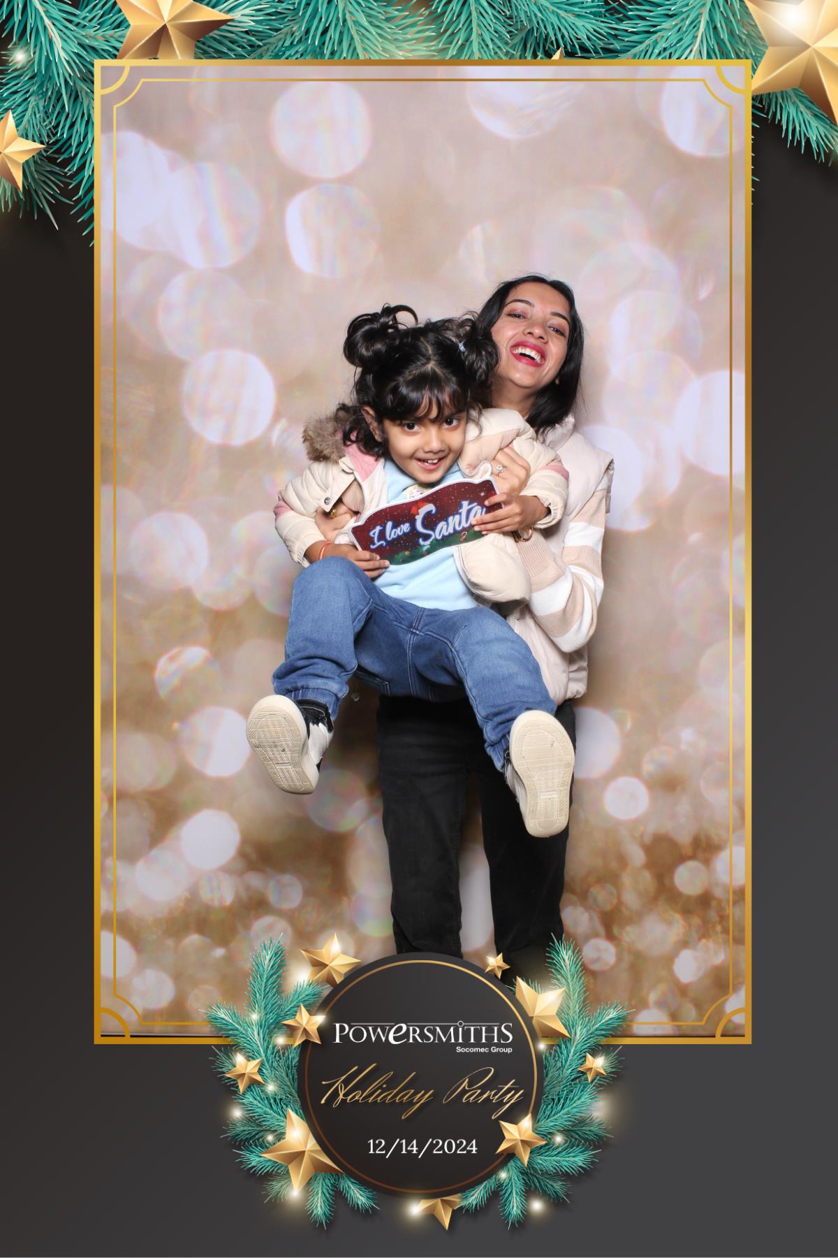 Powersmiths Holiday Party | View more photos from the event at gallery.myselfiemirror.ca/u/romanmyselfiemirrorca/Powersmiths-Holiday-Party