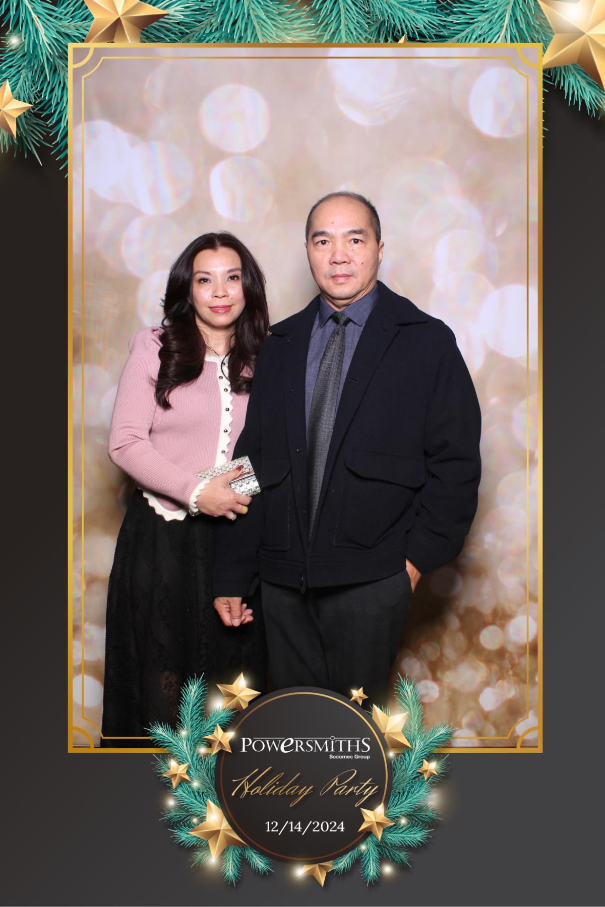 Powersmiths Holiday Party | View more photos from the event at gallery.myselfiemirror.ca/u/romanmyselfiemirrorca/Powersmiths-Holiday-Party